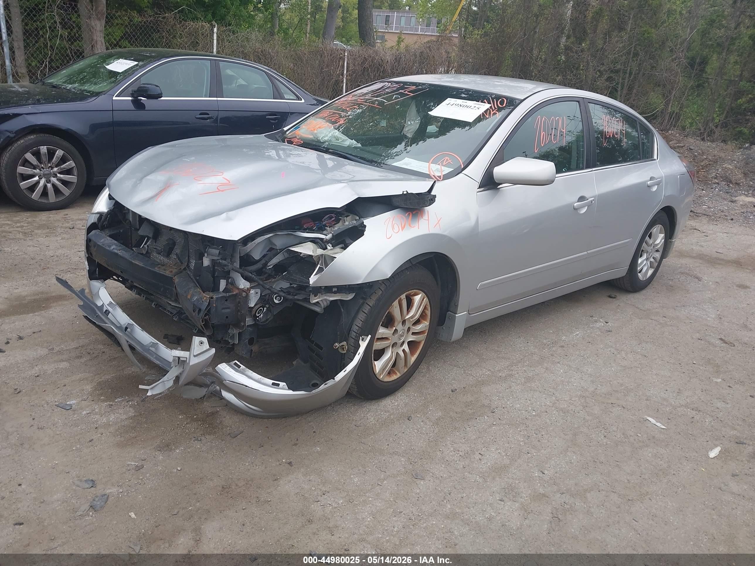 2010 Nissan Altima 2.5 S Silver vin: 1N4AL2AP1AC158002