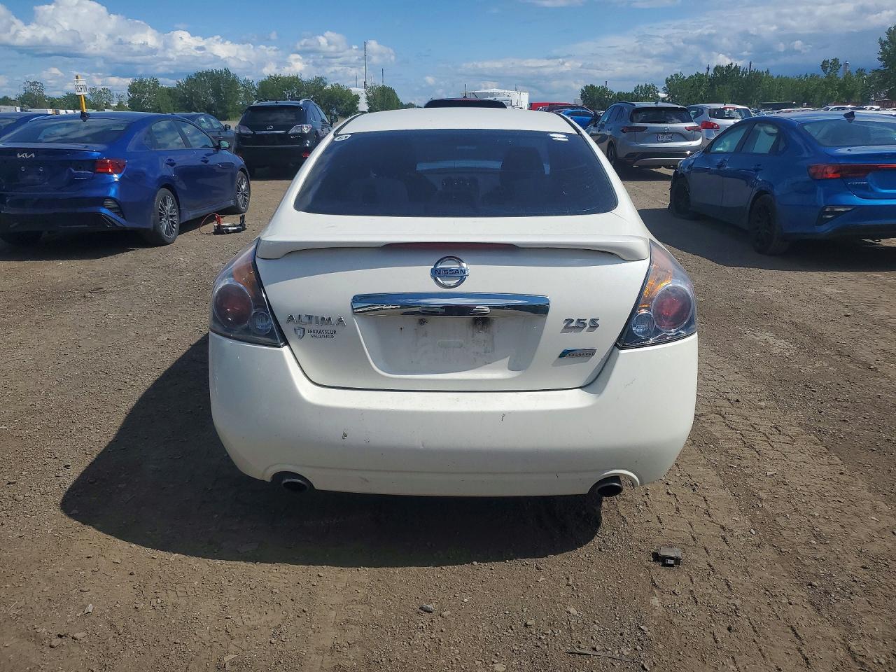 2010 Nissan Altima 2.5 White vin: 1N4AL2AP1AC179108
