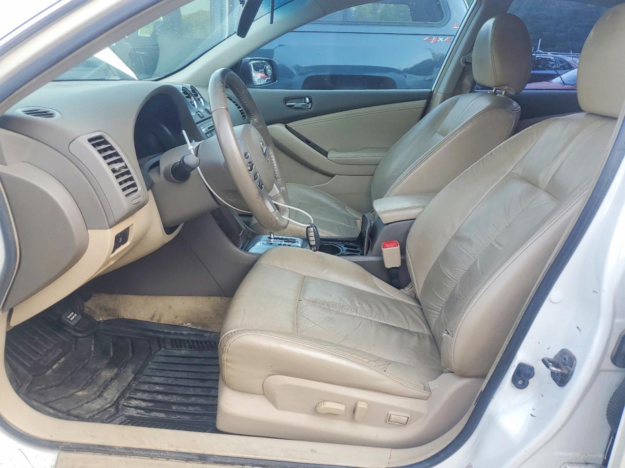 2010 Nissan Altima 2.5 White vin: 1N4AL2AP1AC183353