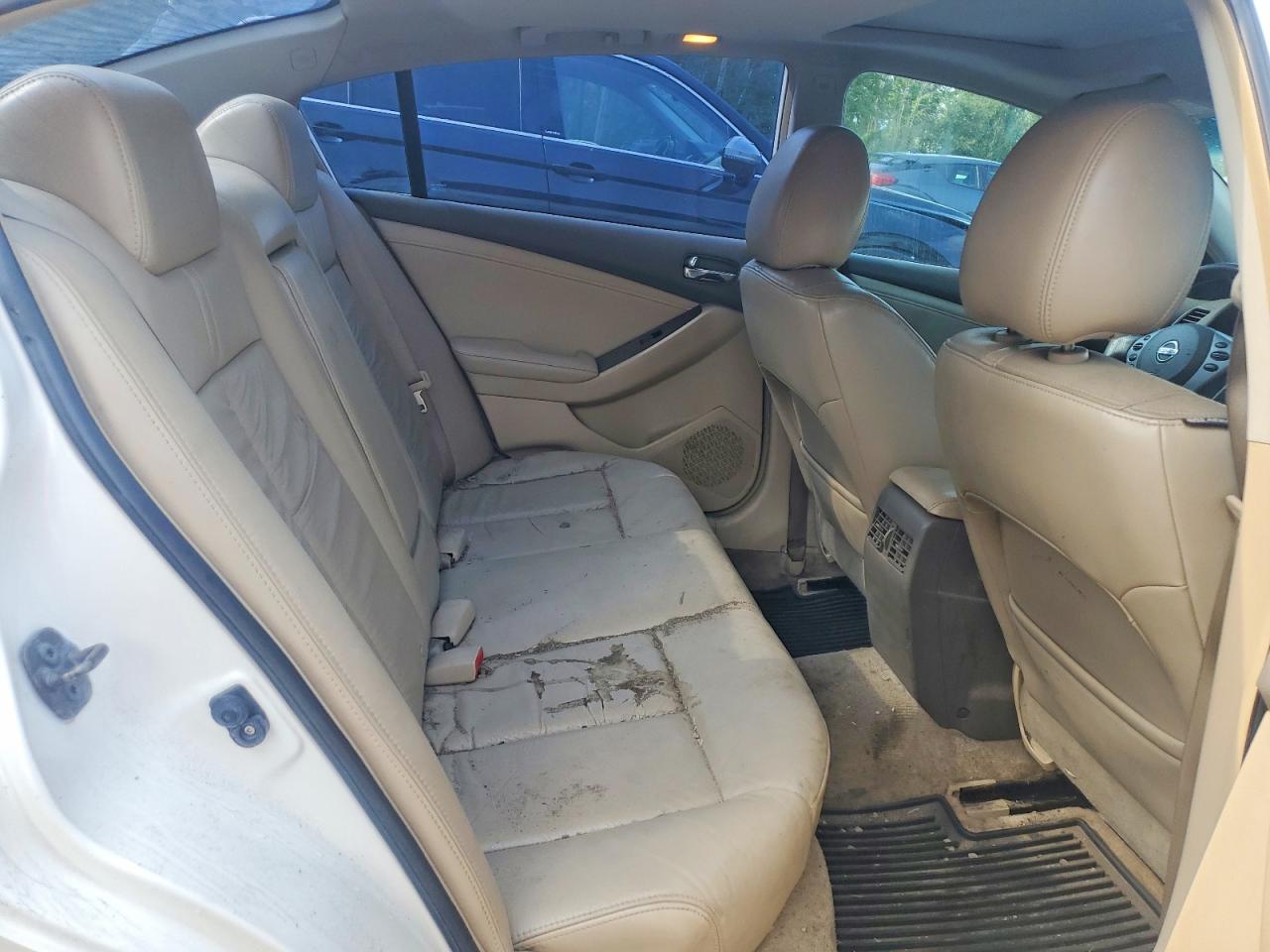 2010 Nissan Altima 2.5 White vin: 1N4AL2AP1AC183353