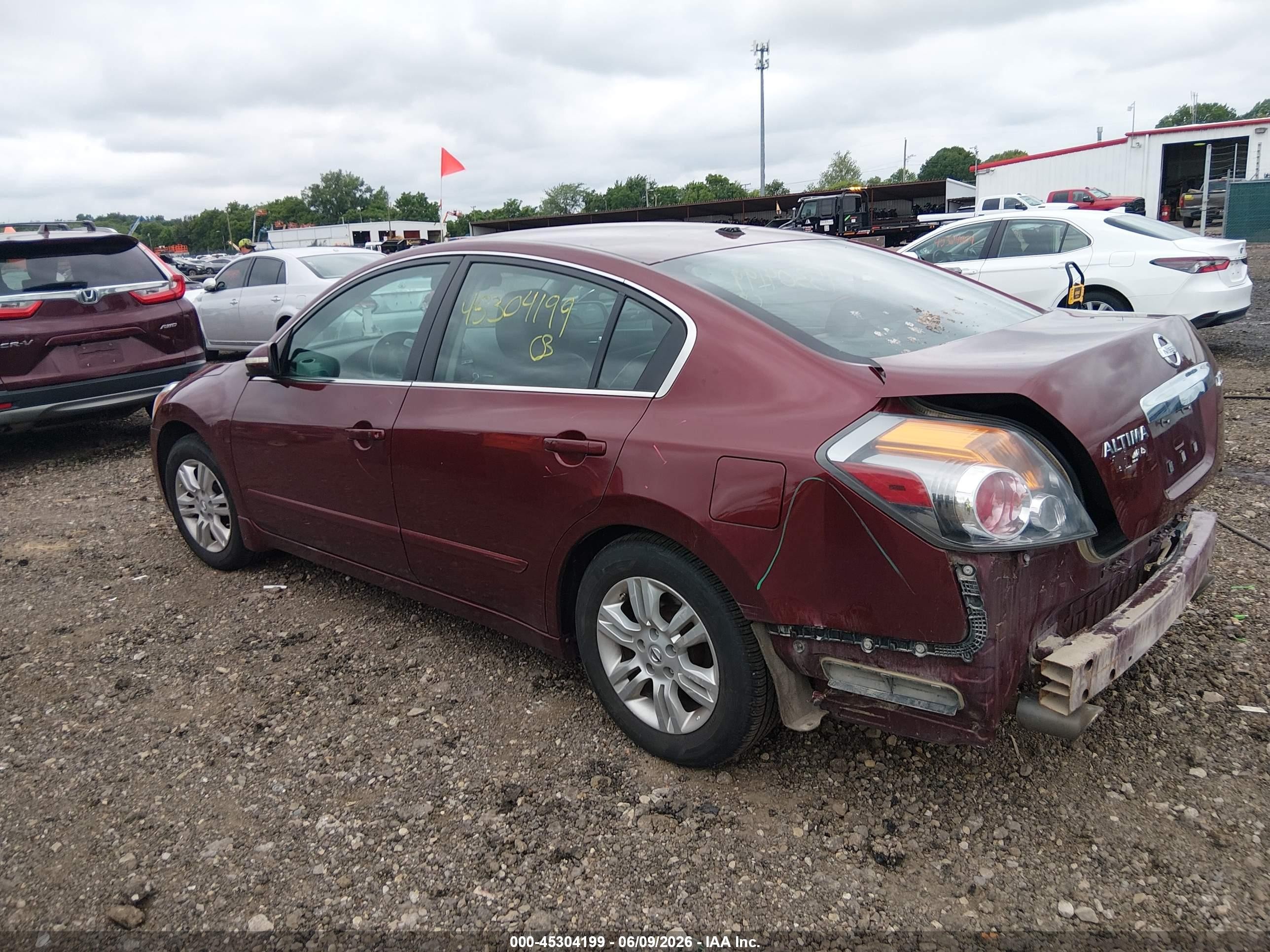 2010 Nissan Altima 2.5 S Red vin: 1N4AL2AP1AC192182