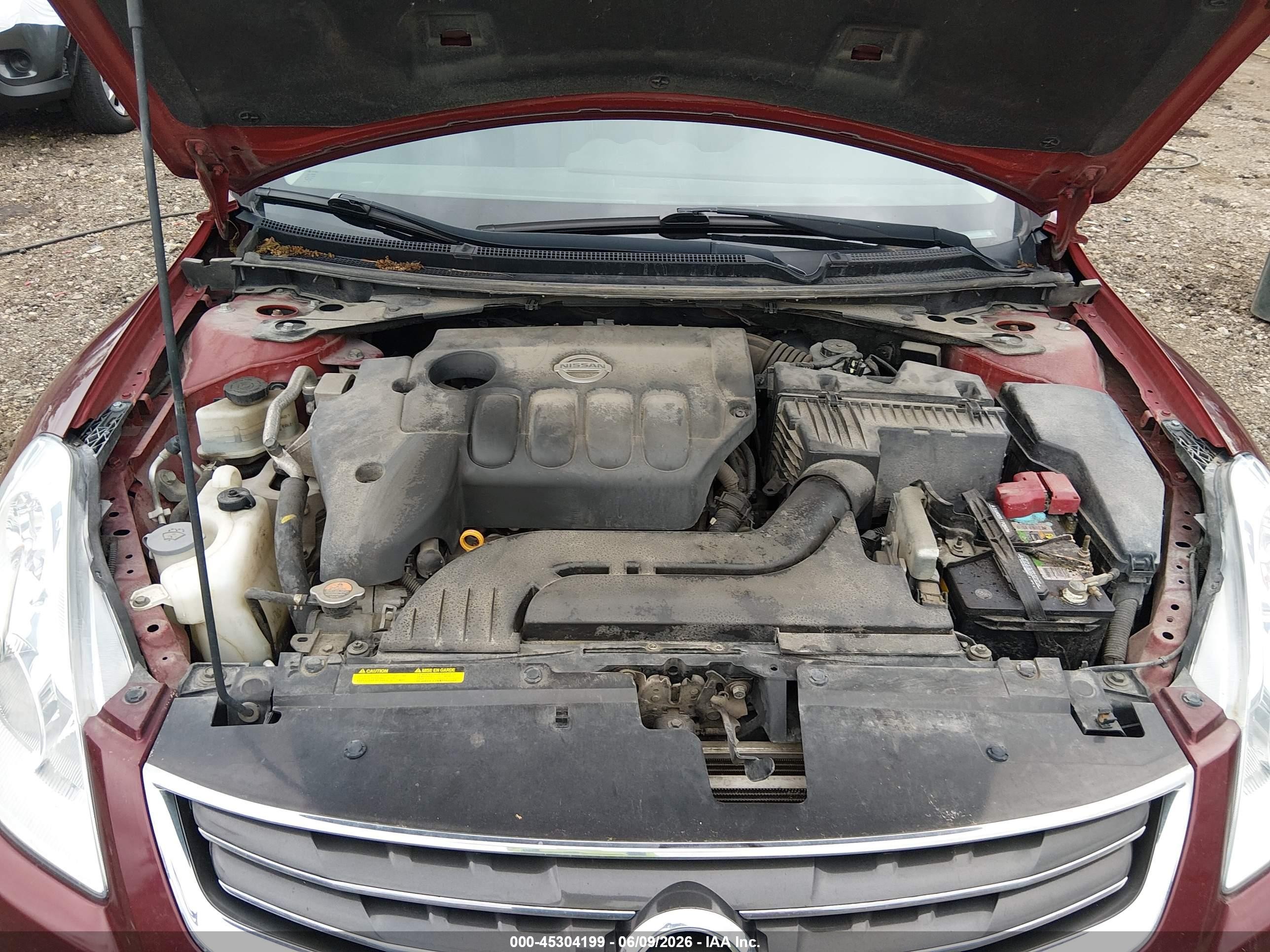 2010 Nissan Altima 2.5 S Red vin: 1N4AL2AP1AC192182
