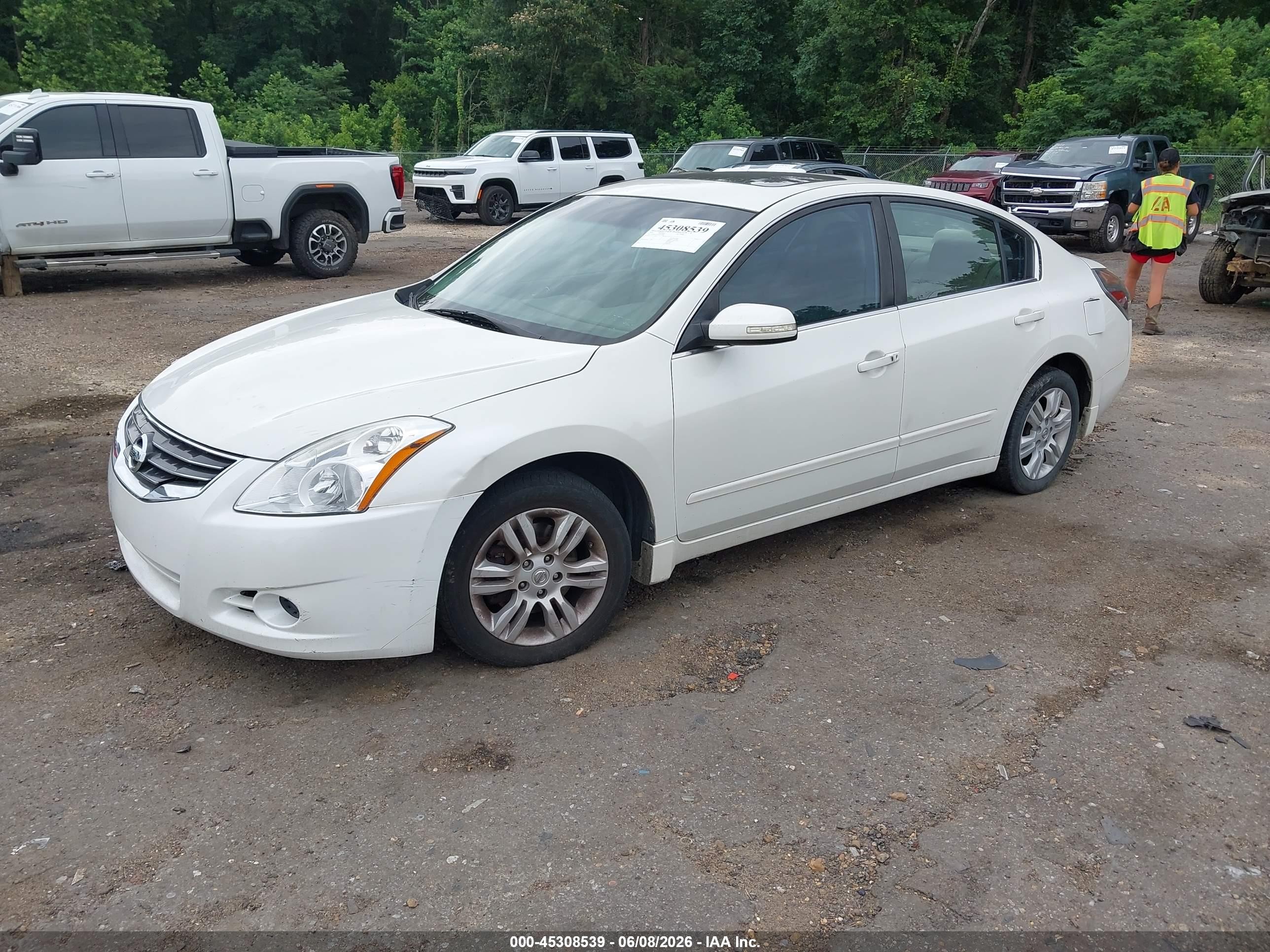2010 Nissan Altima 2.5 S White vin: 1N4AL2AP1AN423800