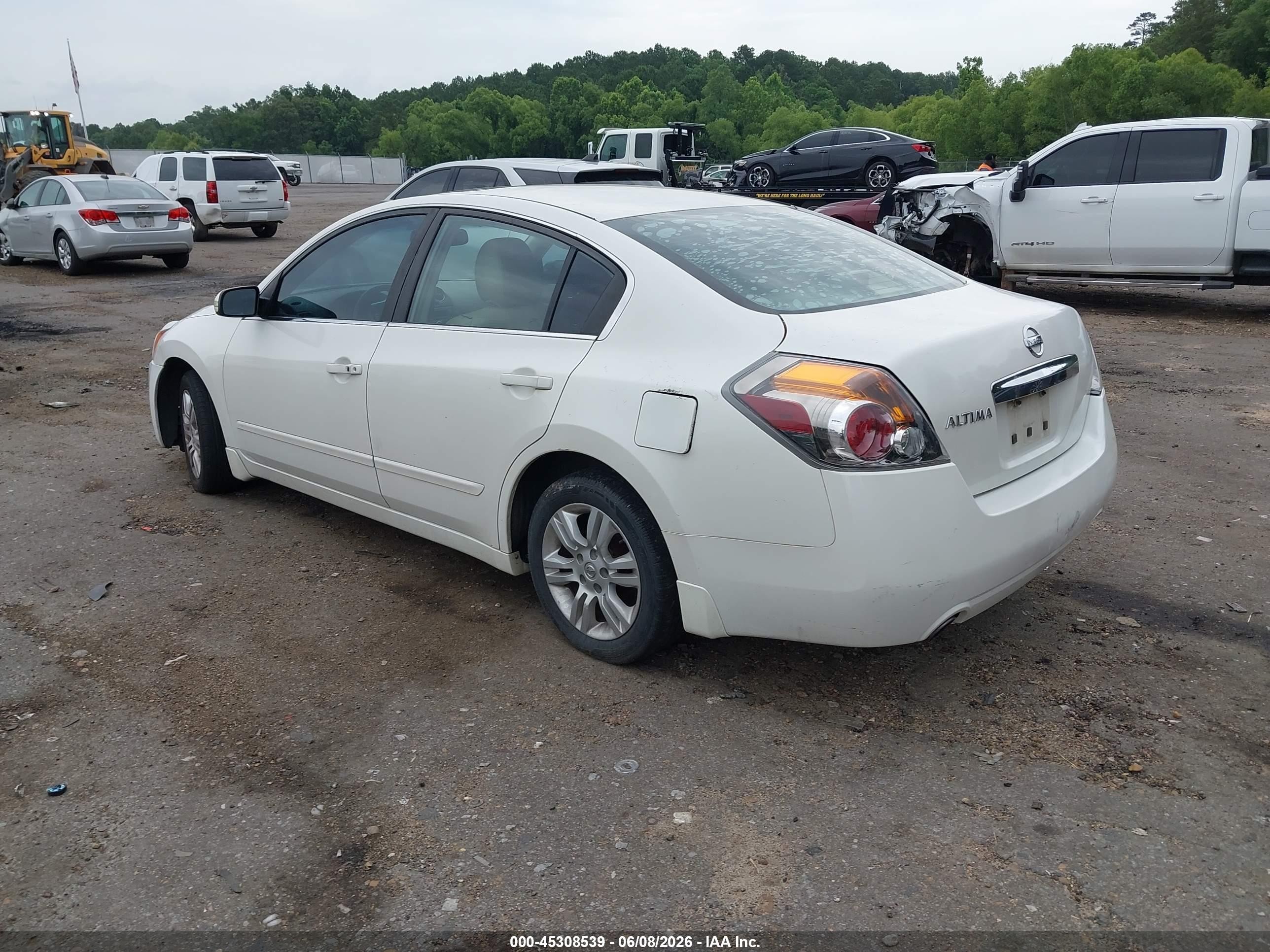 2010 Nissan Altima 2.5 S White vin: 1N4AL2AP1AN423800