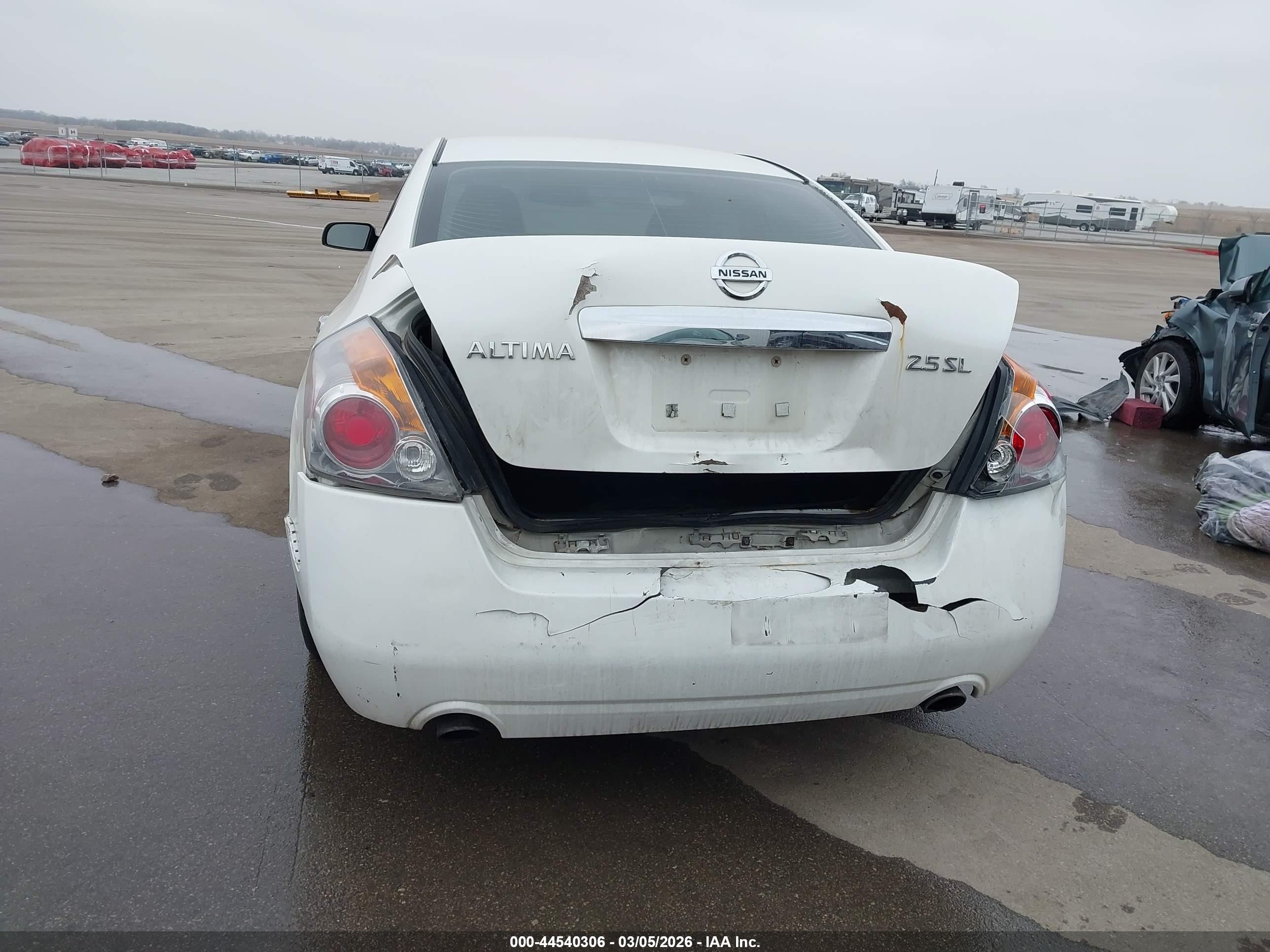 2010 Nissan Altima 2.5 S Белый vin: 1N4AL2AP1AN431203