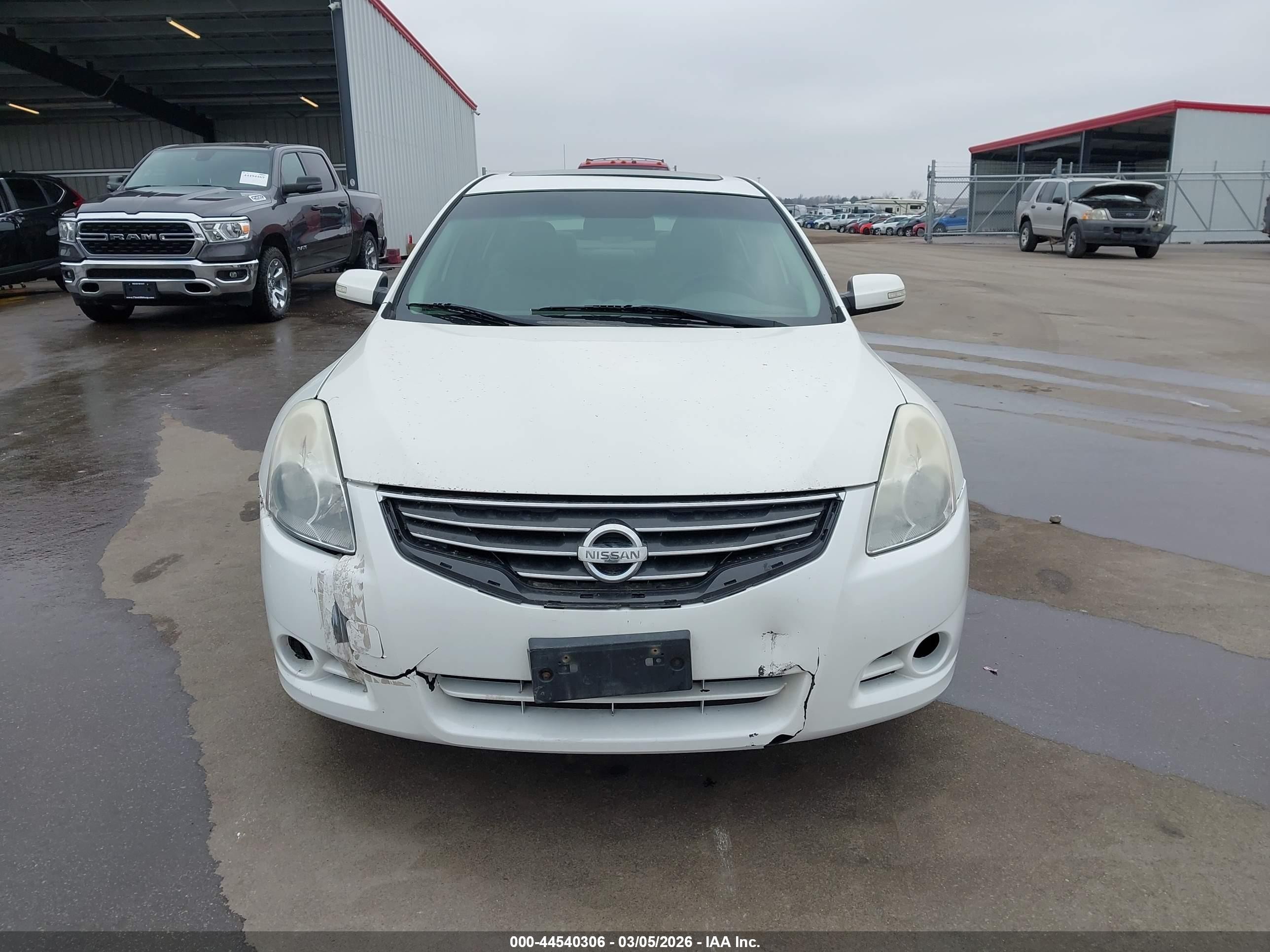 2010 Nissan Altima 2.5 S Белый vin: 1N4AL2AP1AN431203