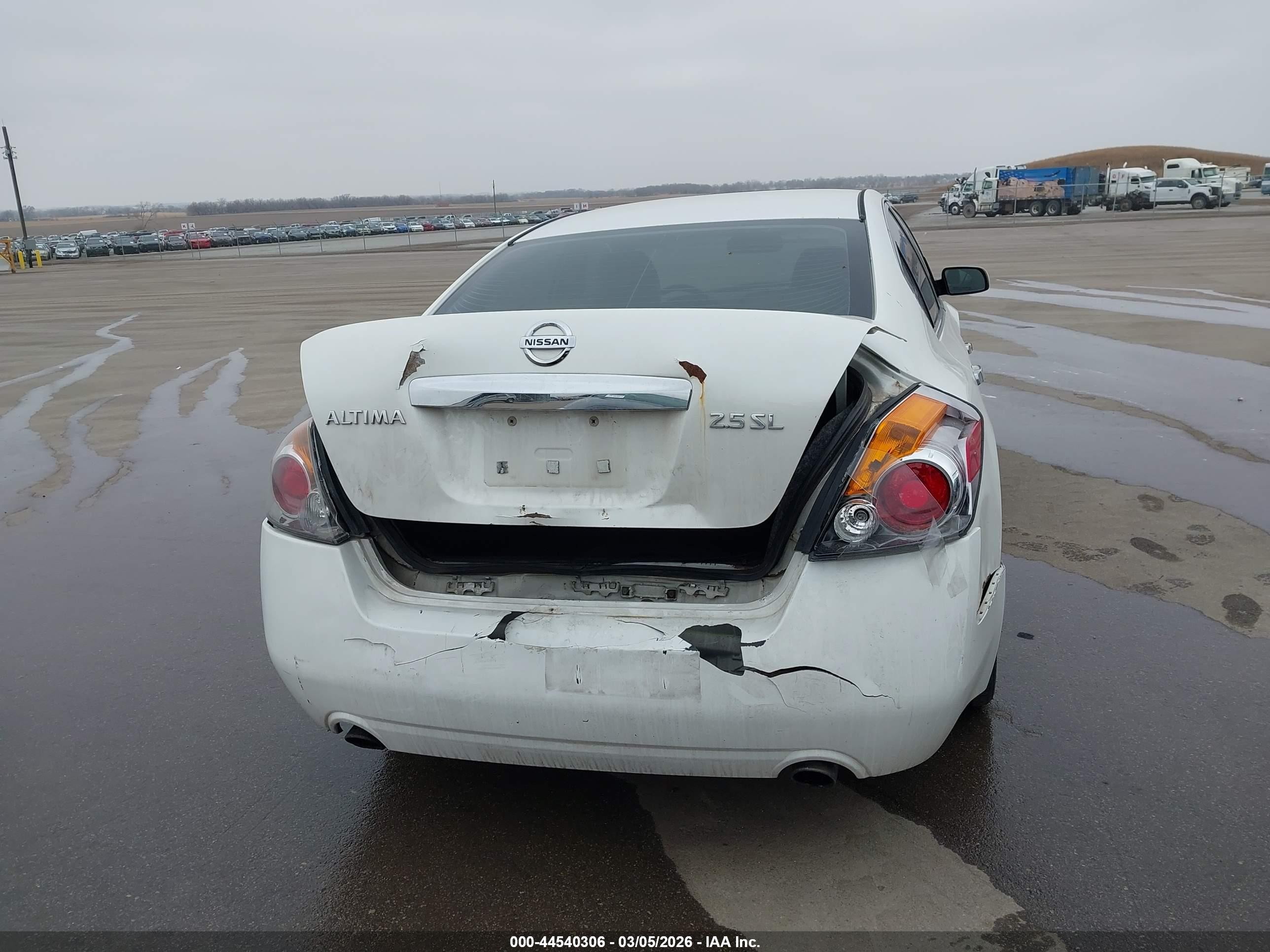 2010 Nissan Altima 2.5 S Белый vin: 1N4AL2AP1AN431203