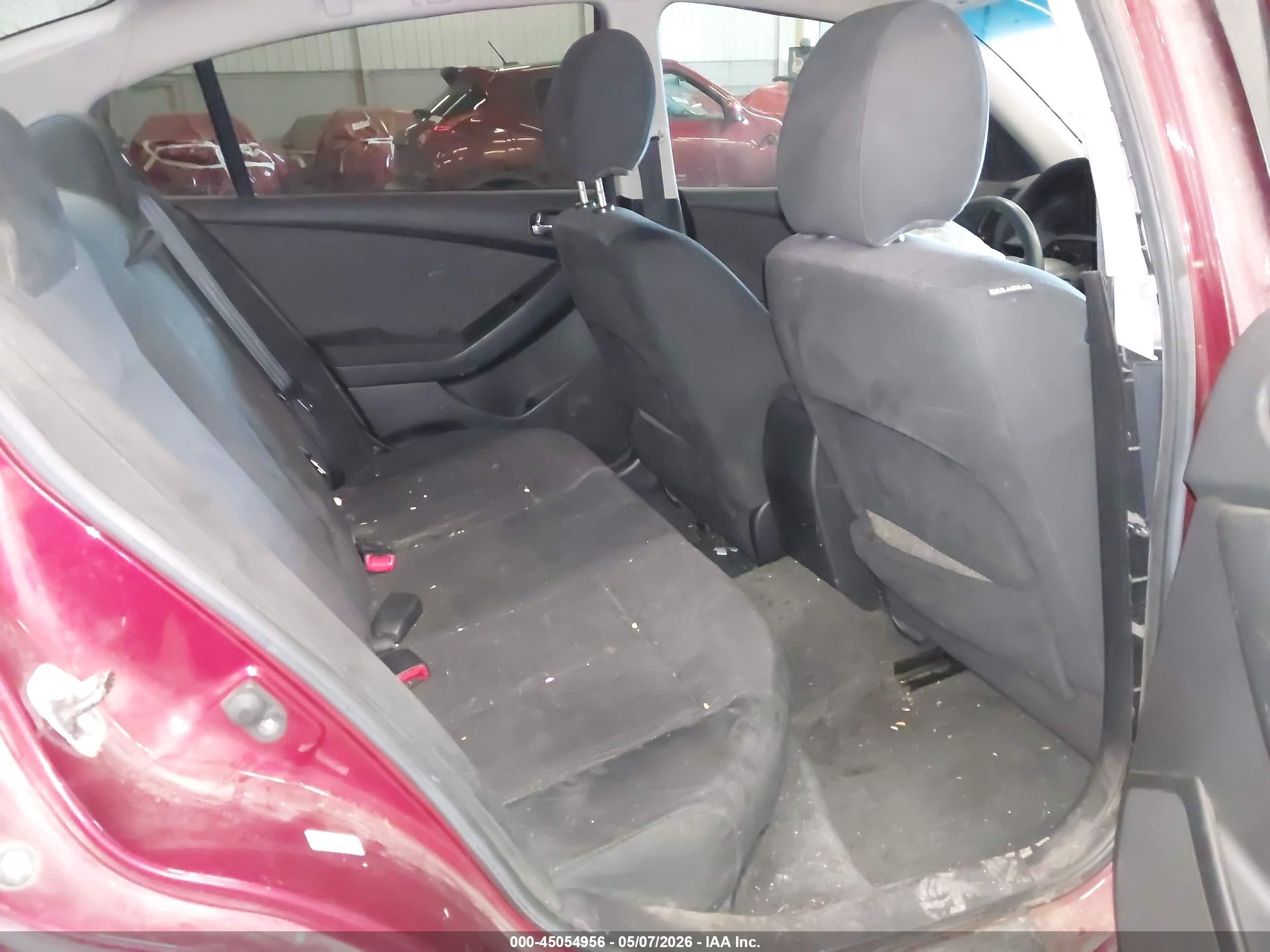 2010 Nissan Altima 2.5 S Red vin: 1N4AL2AP1AN442623