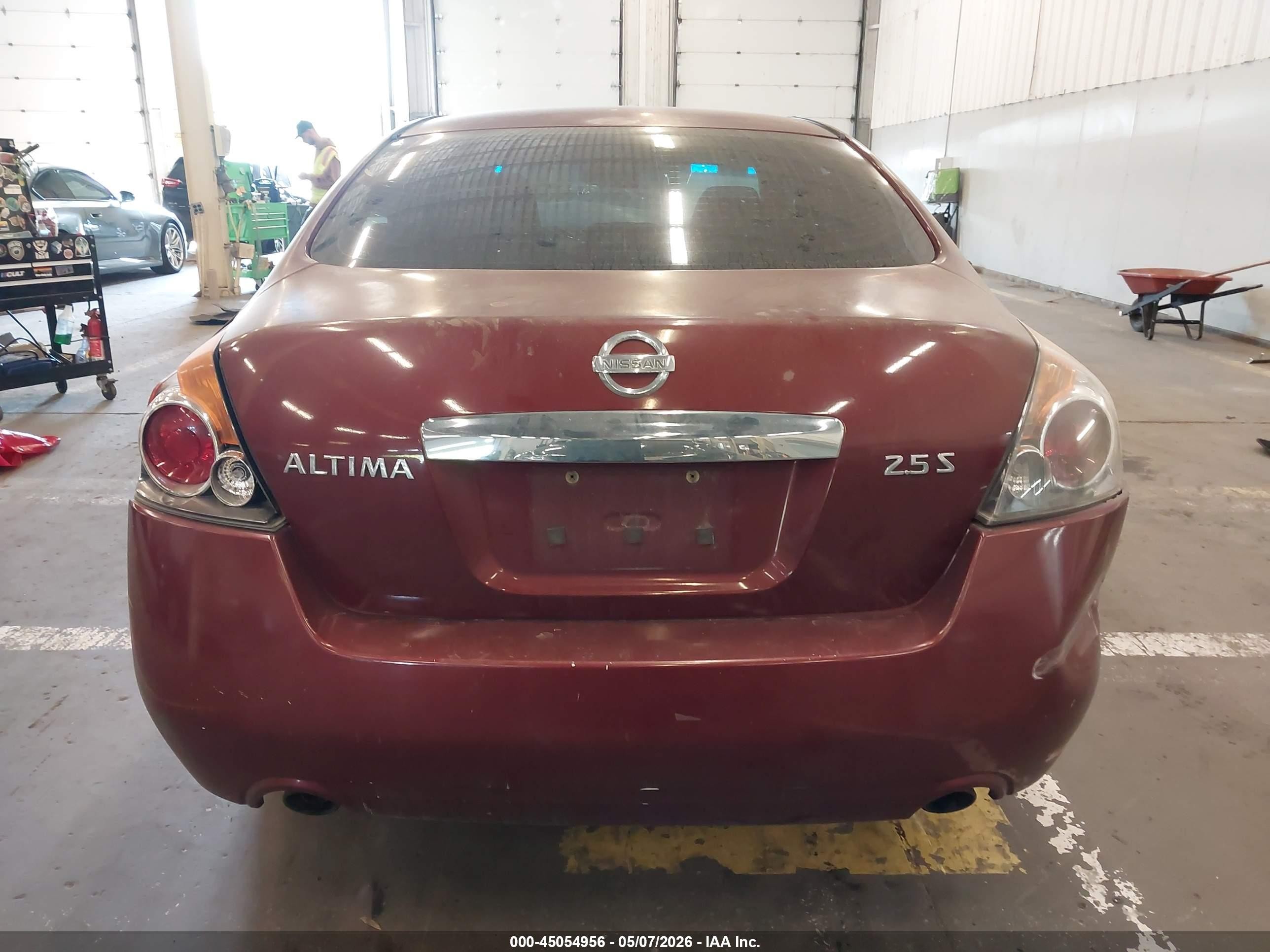 2010 Nissan Altima 2.5 S Red vin: 1N4AL2AP1AN442623