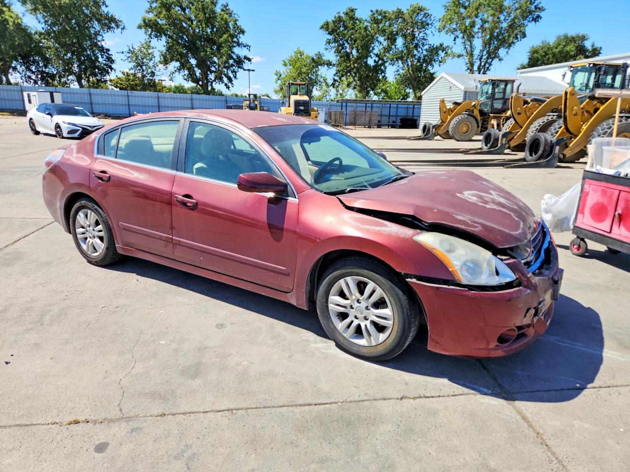 2010 Nissan Altima 2.5 Red vin: 1N4AL2AP1AN443660