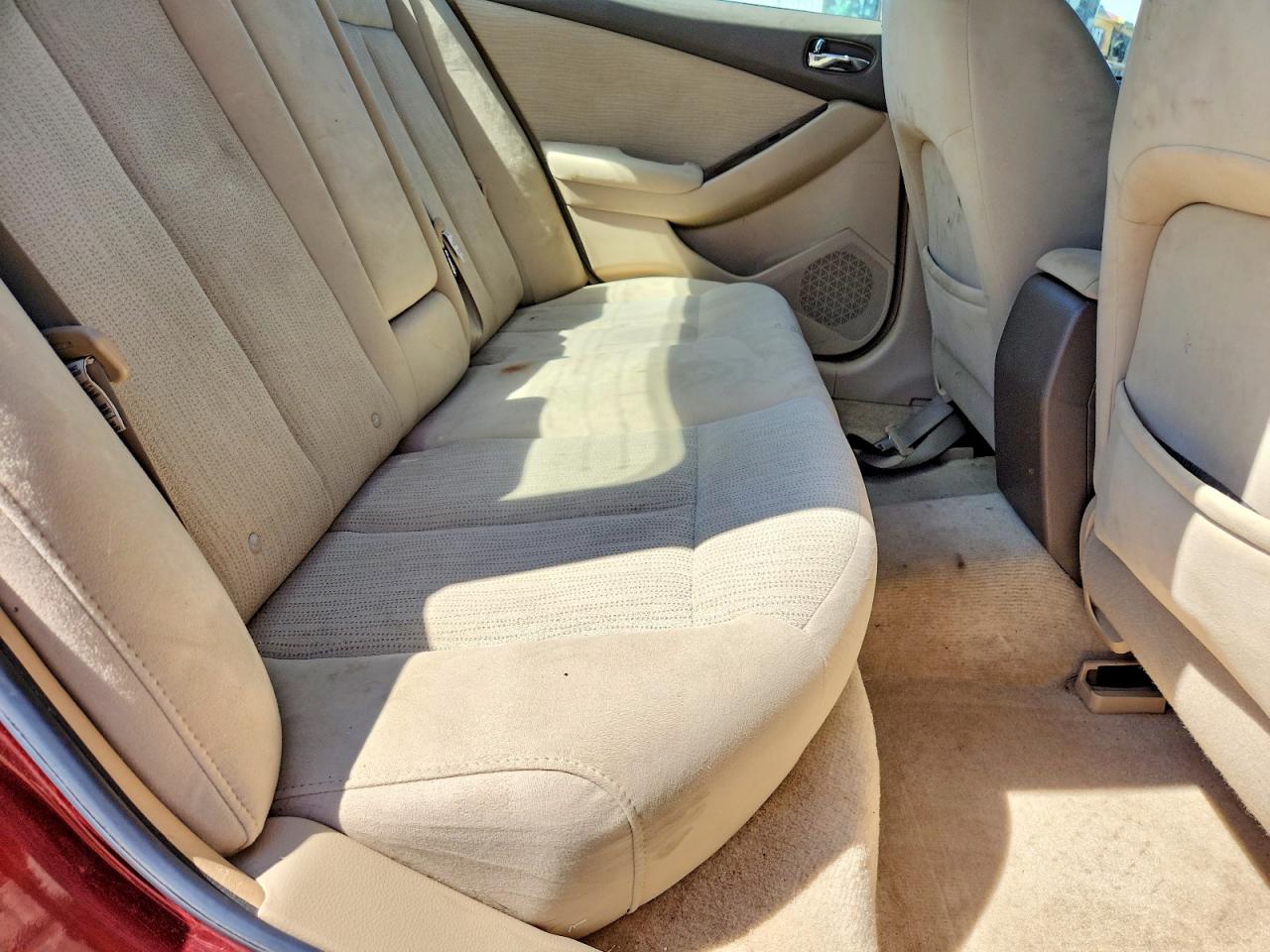 2010 Nissan Altima 2.5 Red vin: 1N4AL2AP1AN443660