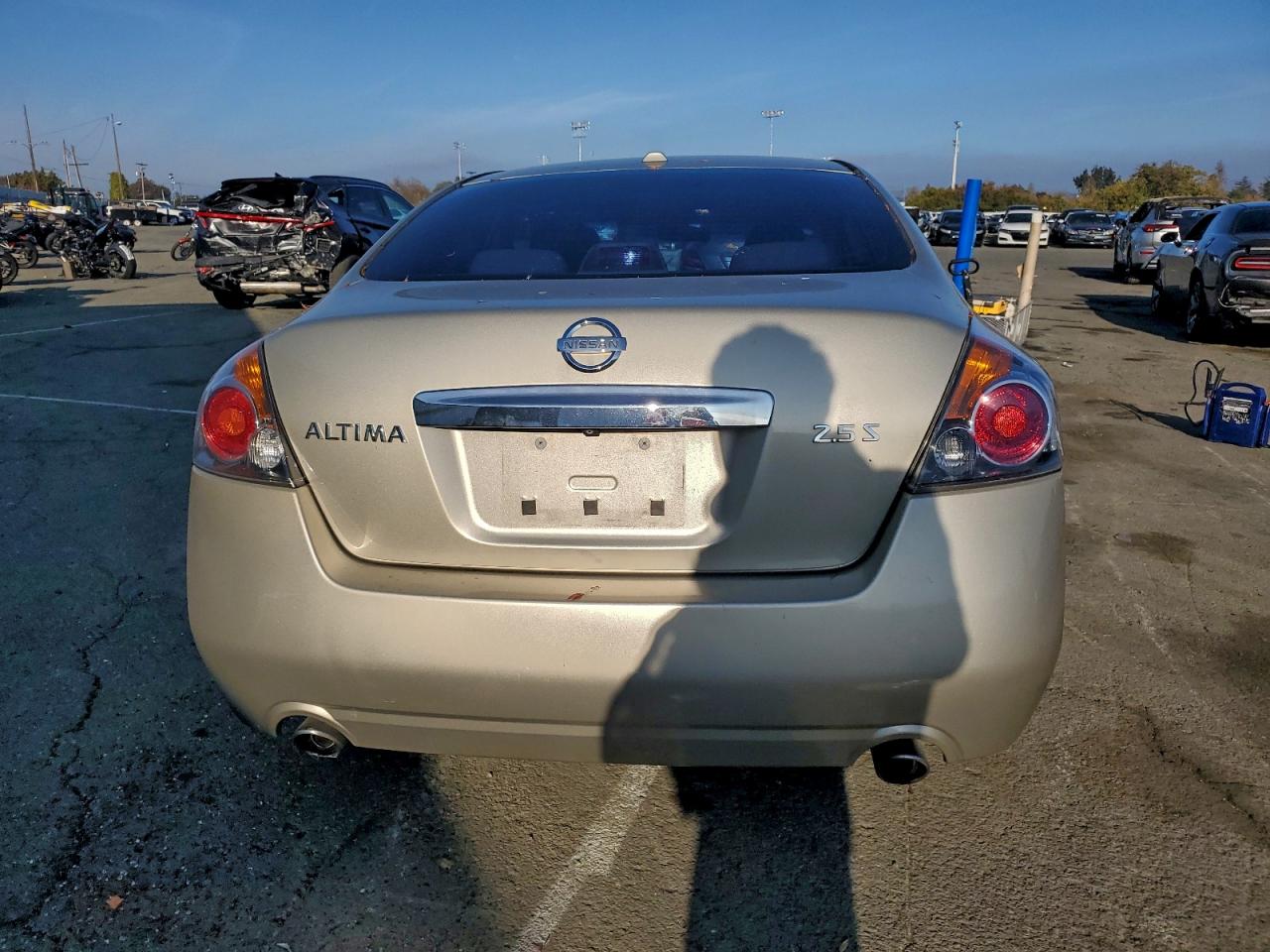 2010 Nissan Altima Base Silver vin: 1N4AL2AP1AN532273