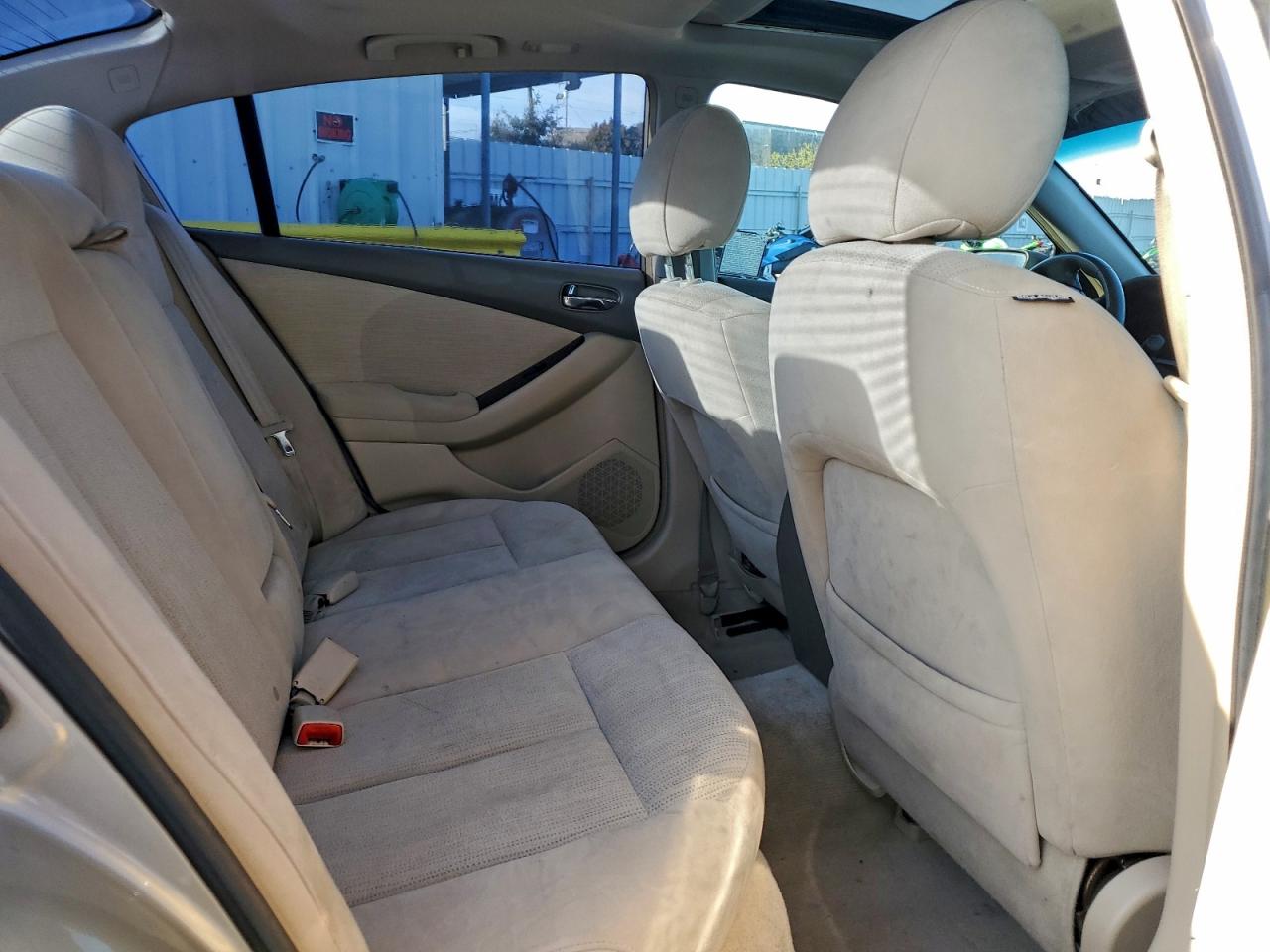 2010 Nissan Altima Base Silver vin: 1N4AL2AP1AN532273
