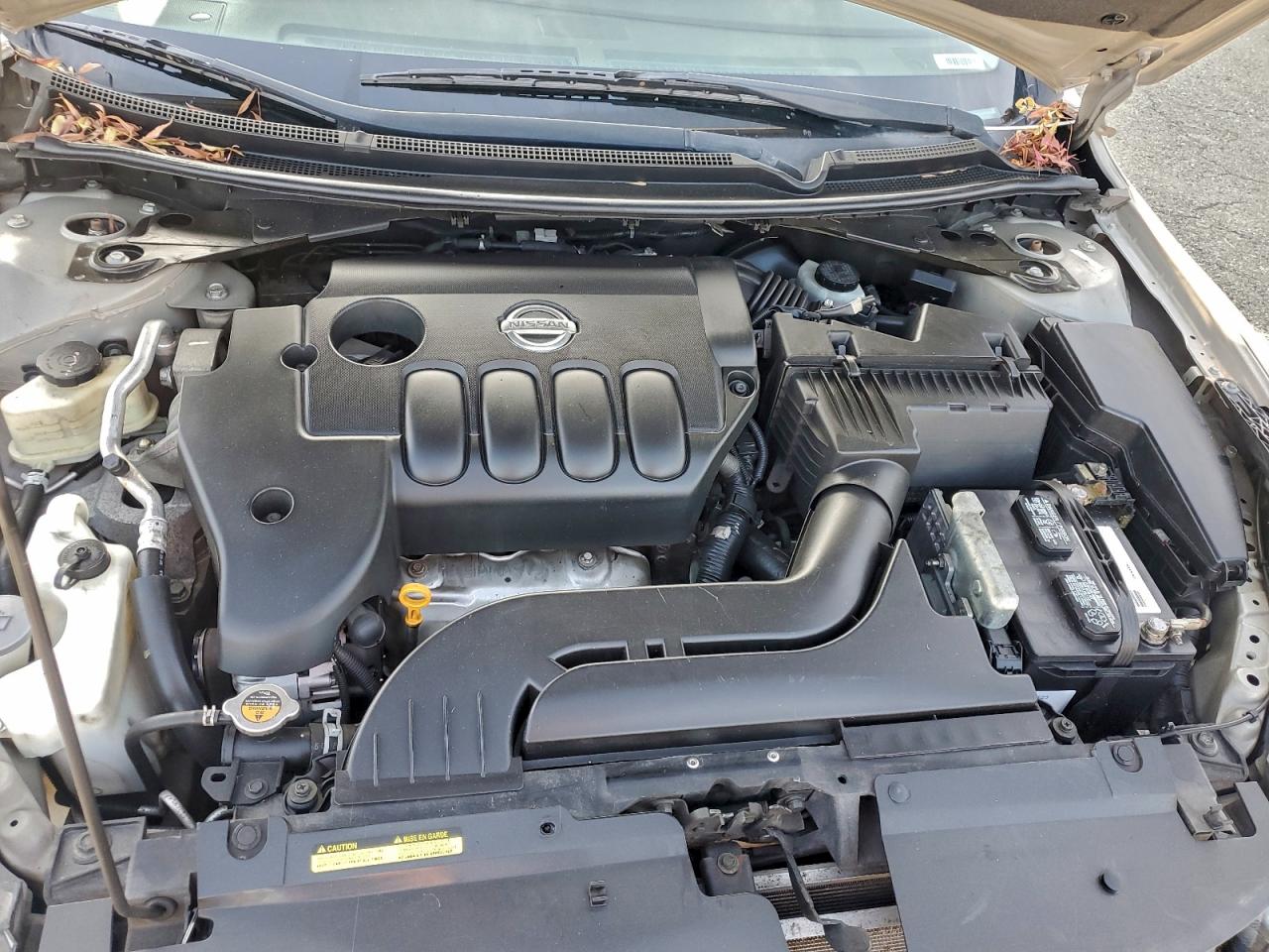 2010 Nissan Altima Base Silver vin: 1N4AL2AP1AN532273