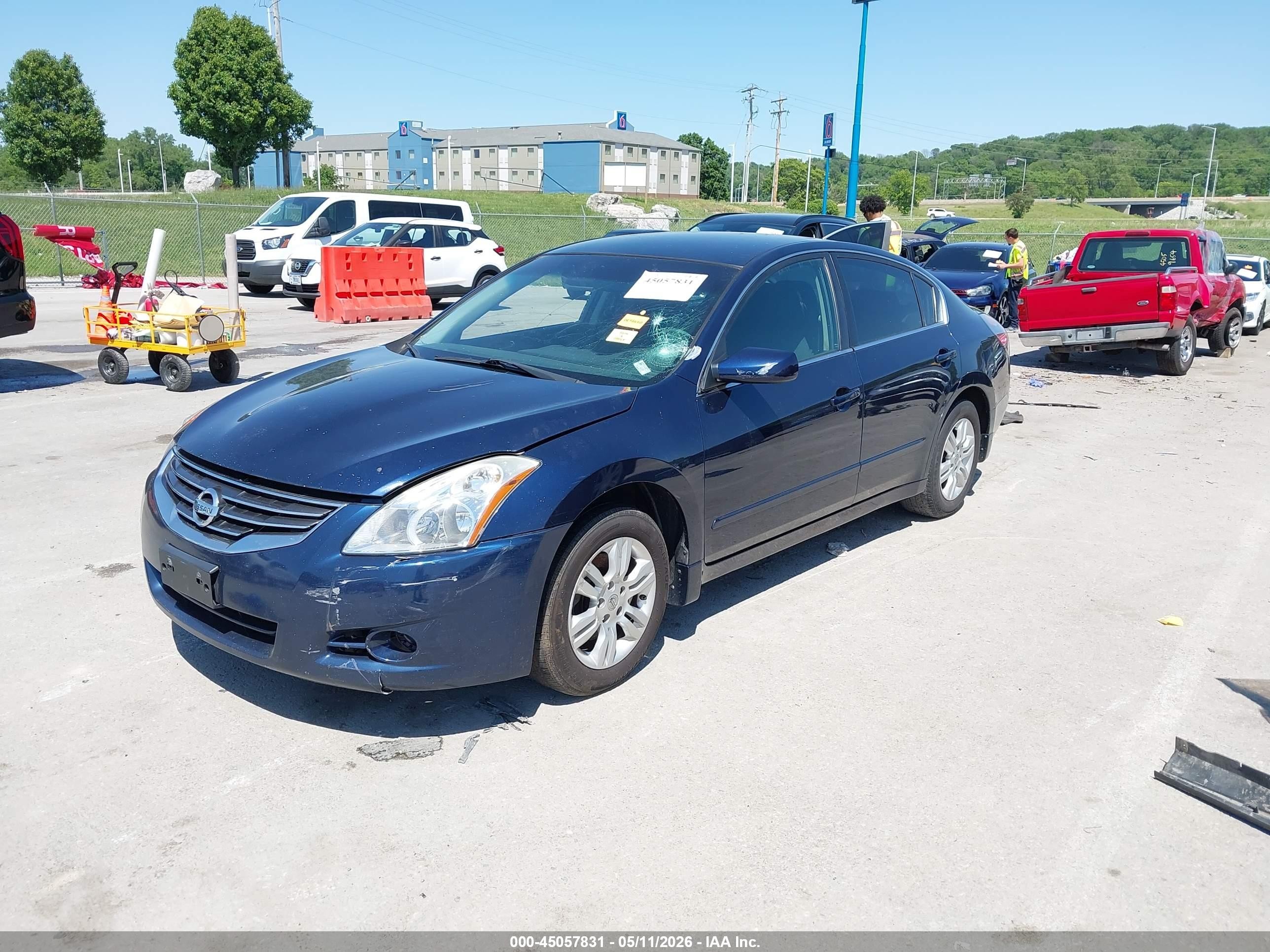 2010 Nissan Altima 2.5 S Blue vin: 1N4AL2AP1AN559621