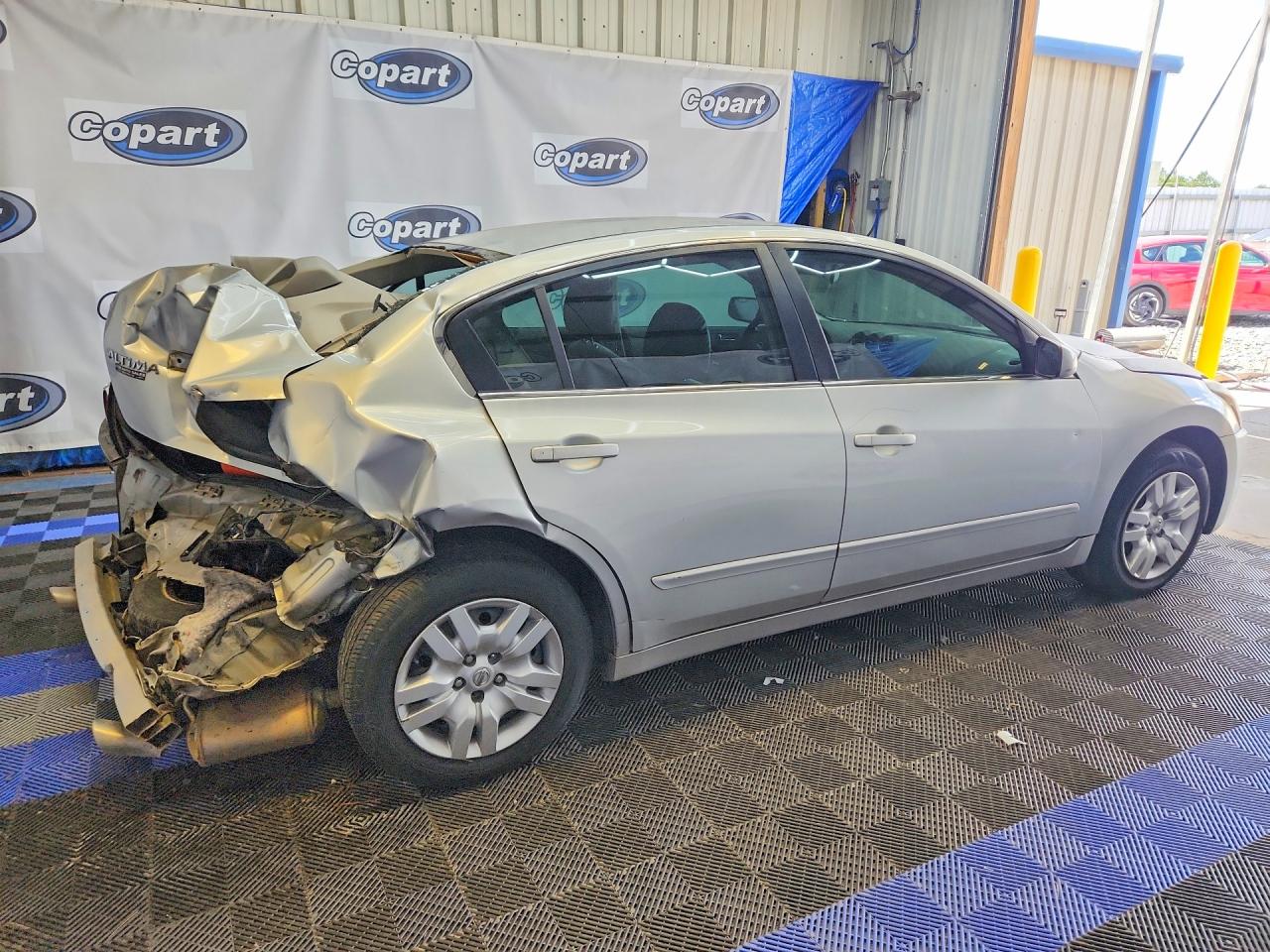 2010 Nissan Altima Серебряный vin: 1N4AL2AP1AN560042