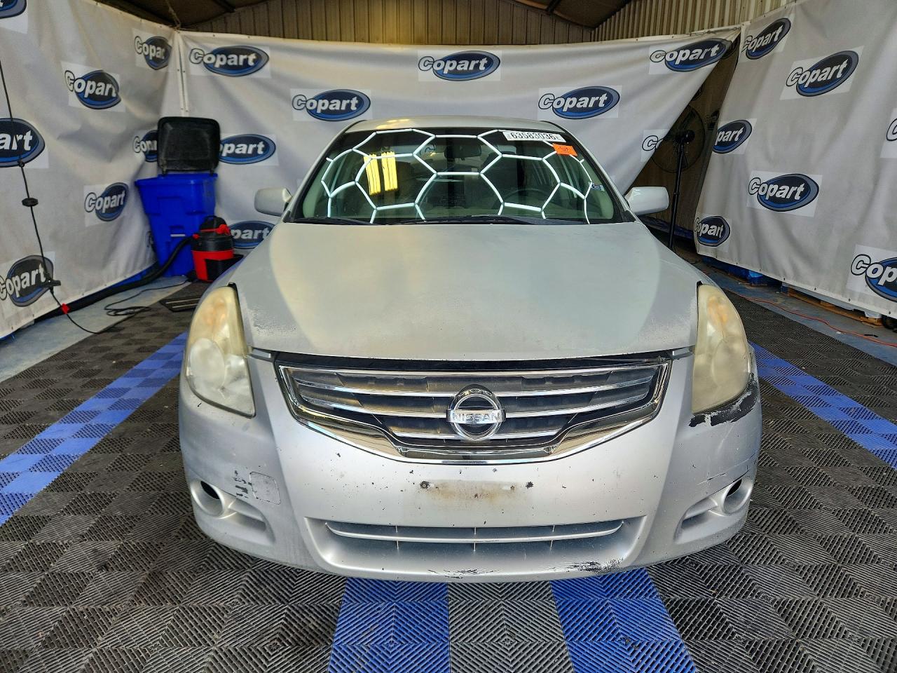 2010 Nissan Altima Серебряный vin: 1N4AL2AP1AN560042