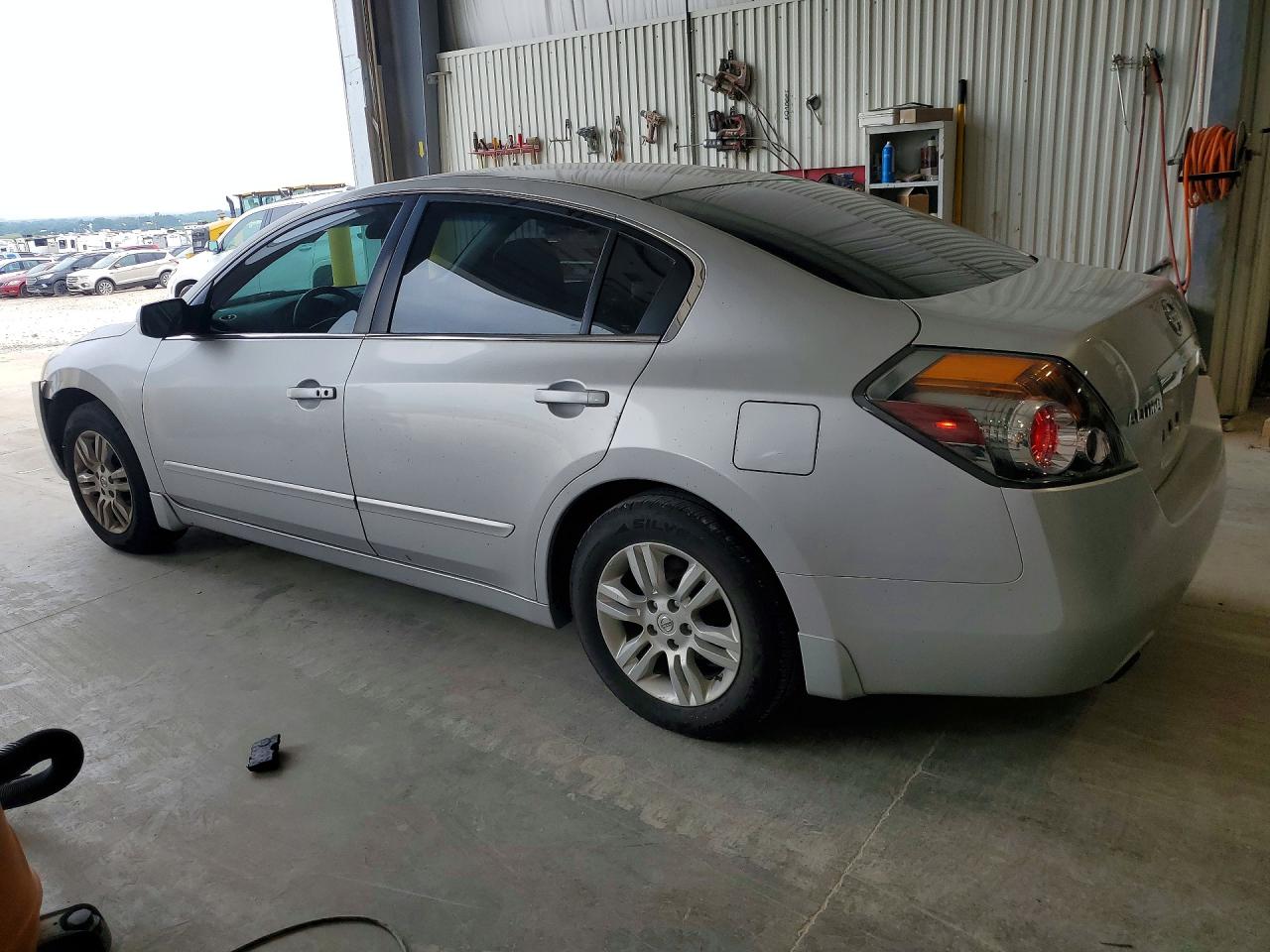 2010 Nissan Altima 2.5 Silver vin: 1N4AL2AP1AN563300