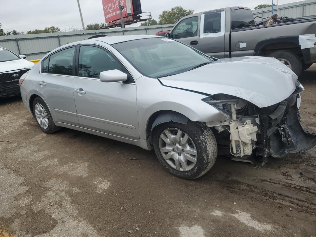 2011 Nissan Altima Base Silver vin: 1N4AL2AP1BC101803