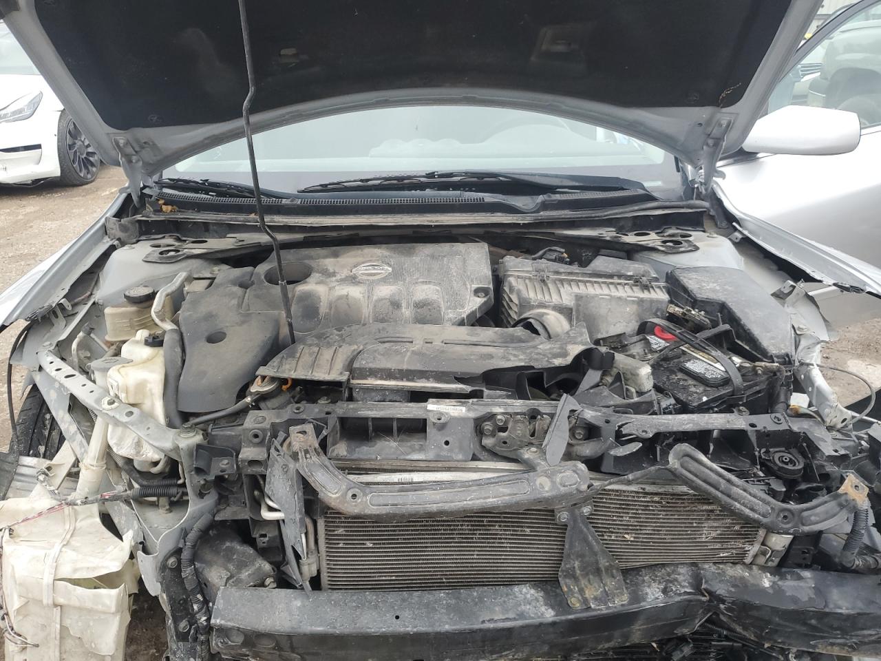 2011 Nissan Altima Base Silver vin: 1N4AL2AP1BC101803