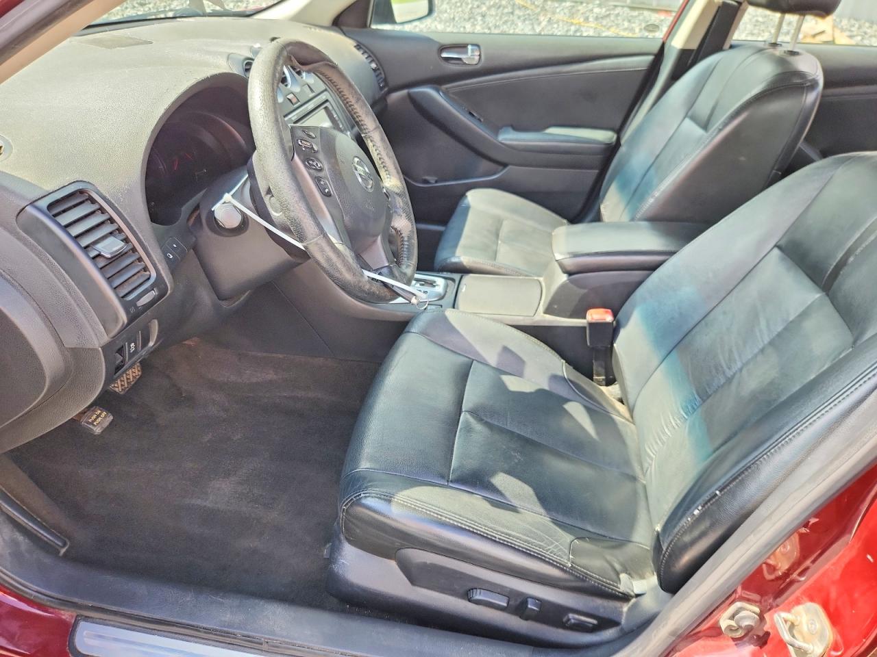 2011 Nissan Altima Base/s Burgundy vin: 1N4AL2AP1BC115796