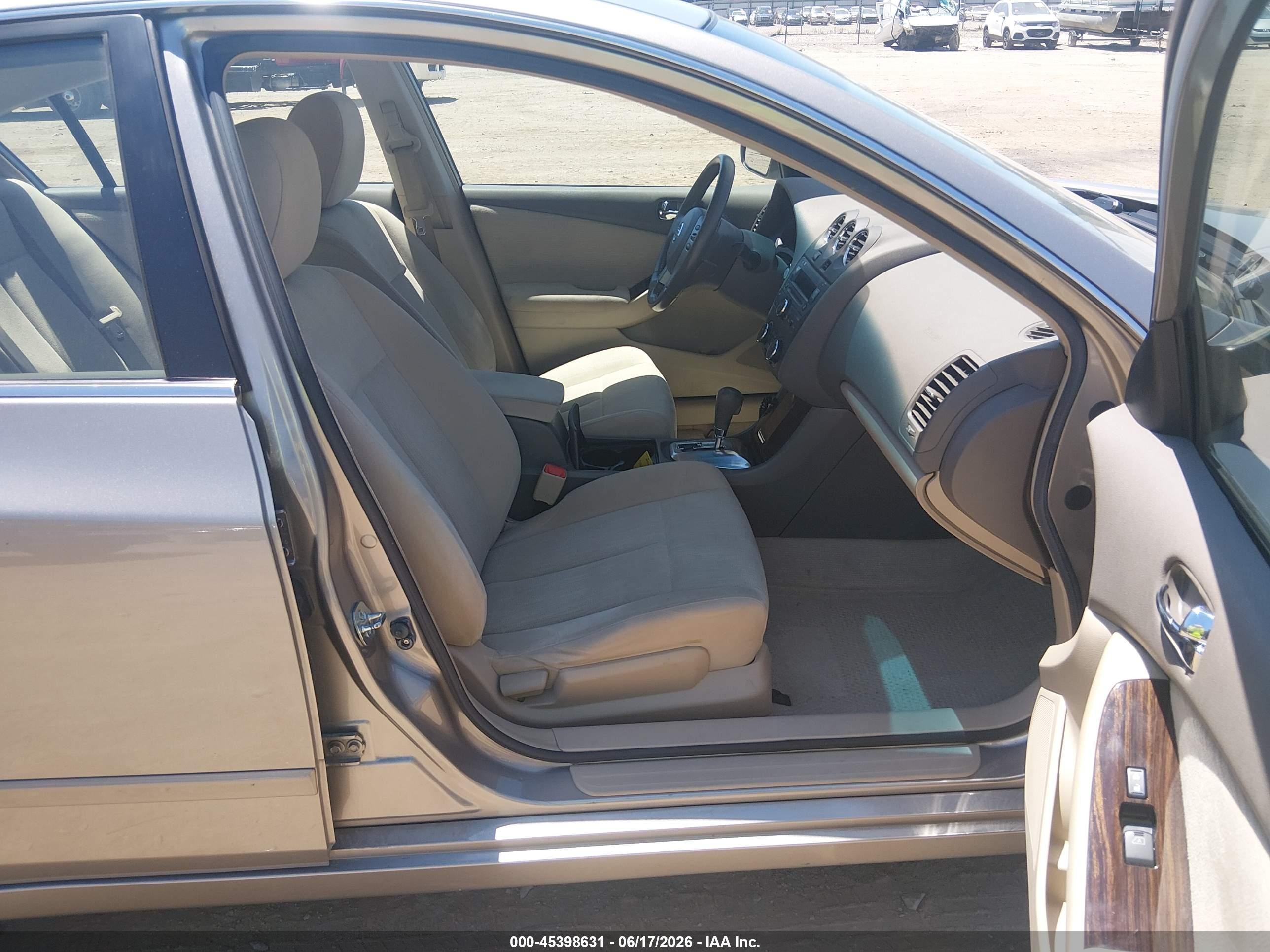 2011 Nissan Altima 2.5 S Gold vin: 1N4AL2AP1BC121873