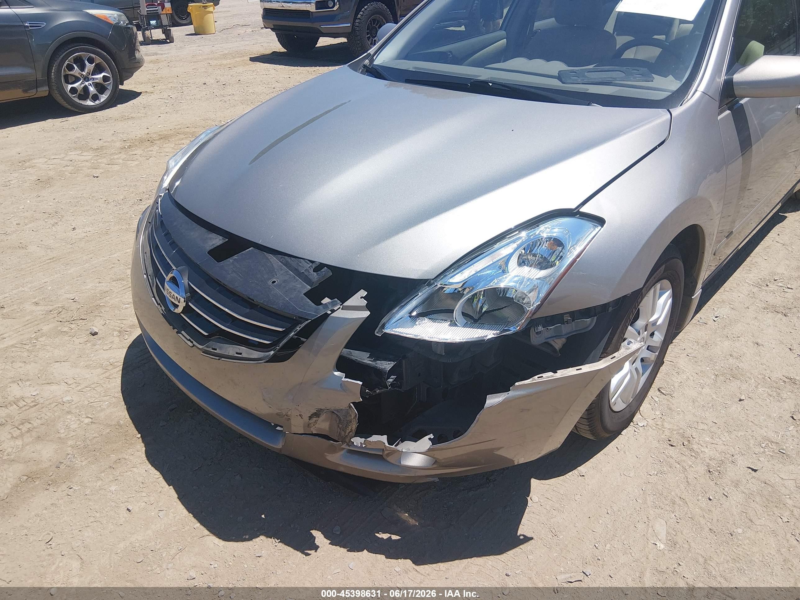 2011 Nissan Altima 2.5 S Gold vin: 1N4AL2AP1BC121873