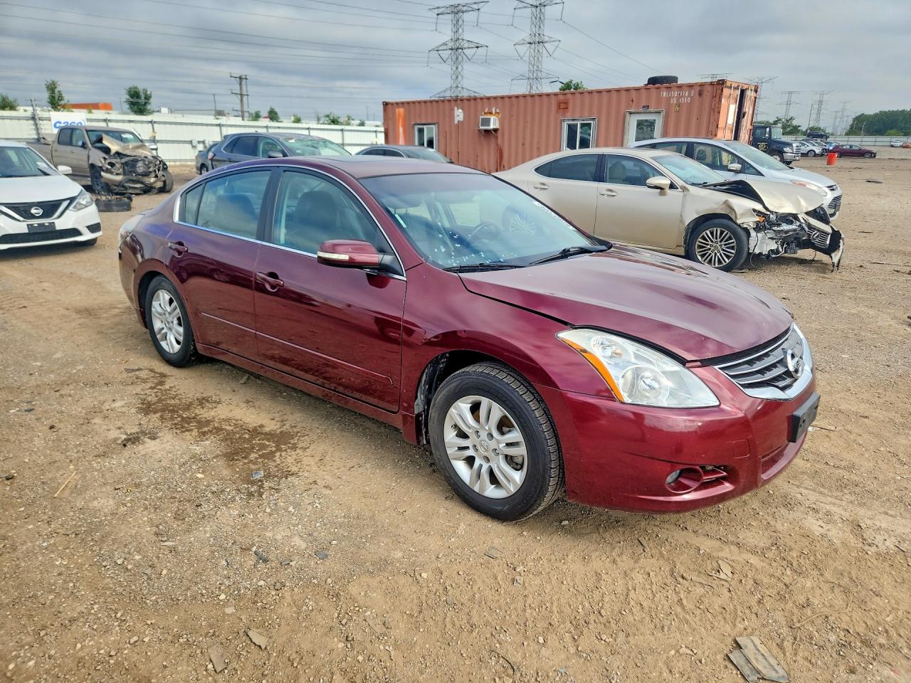 2011 Nissan Altima 2.5 Red vin: 1N4AL2AP1BN407405