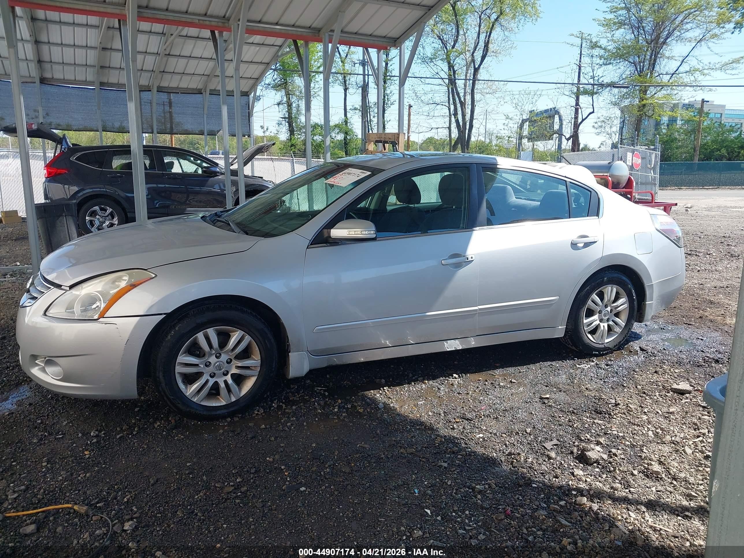 2011 Nissan Altima 2.5 S Серебряный vin: 1N4AL2AP1BN420672