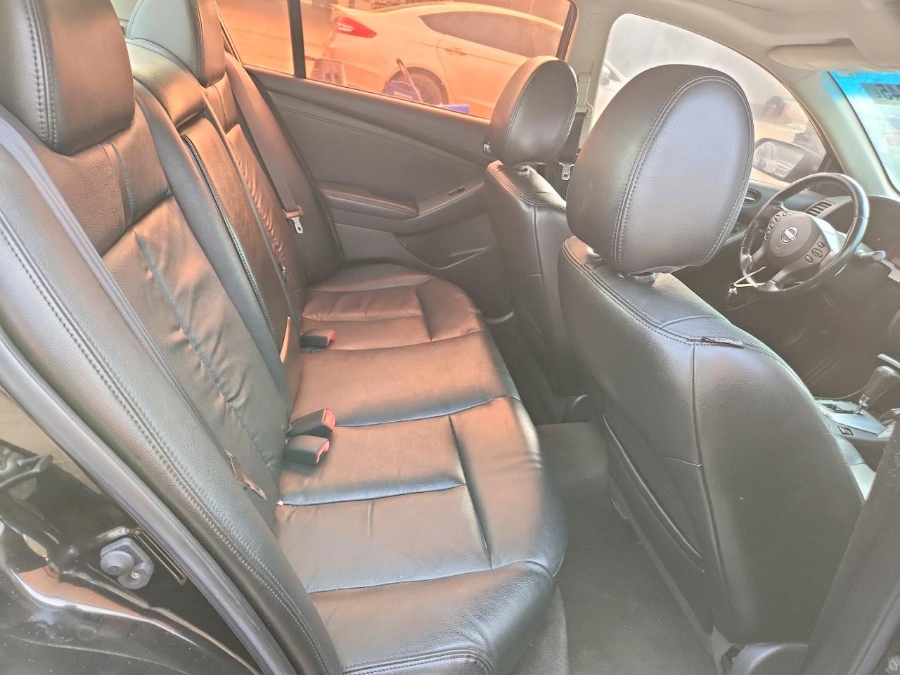2011 Nissan Altima Base Черный vin: 1N4AL2AP1BN500375