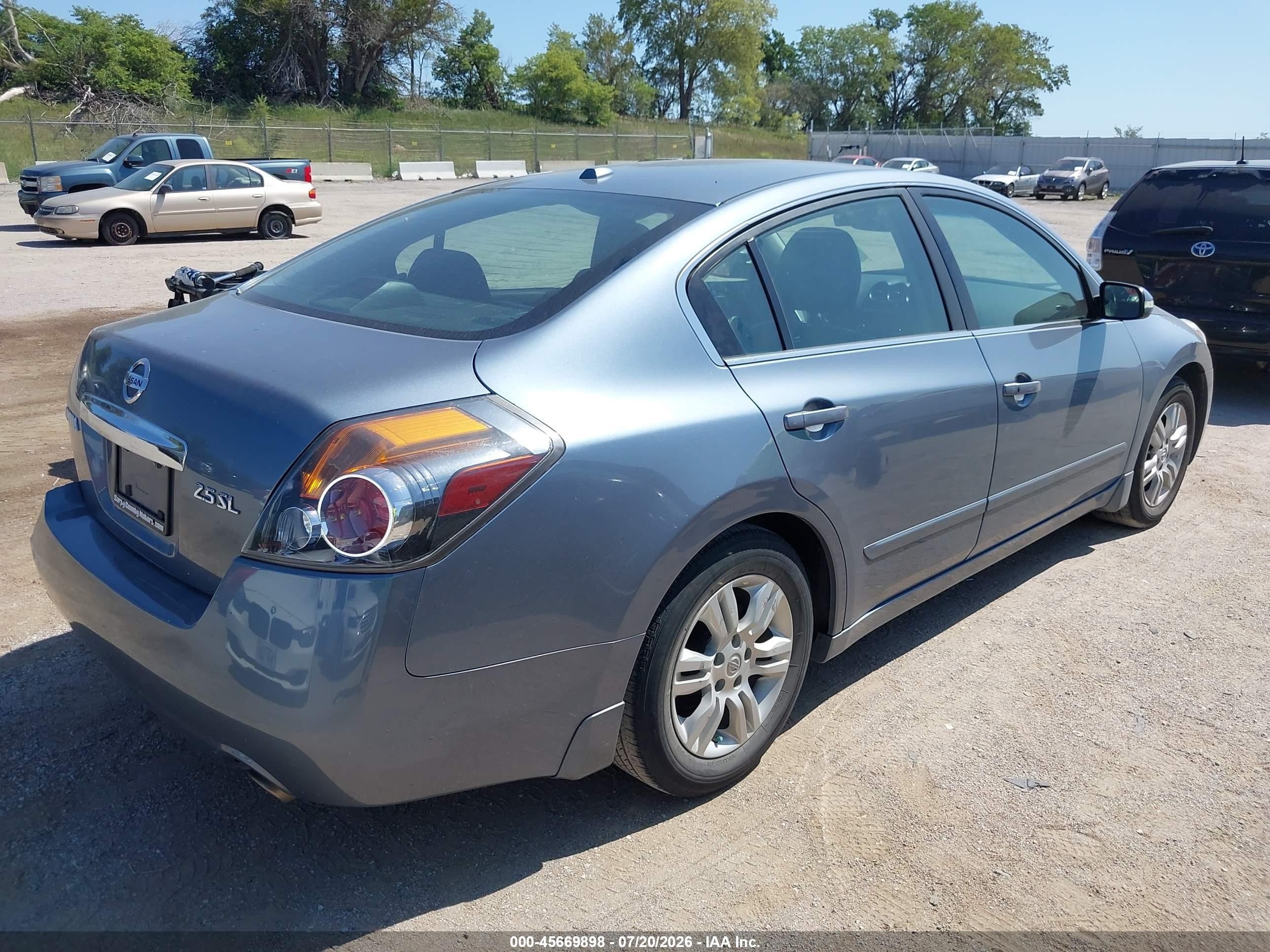 2011 Nissan Altima 2.5 S Серый vin: 1N4AL2AP1BN507262
