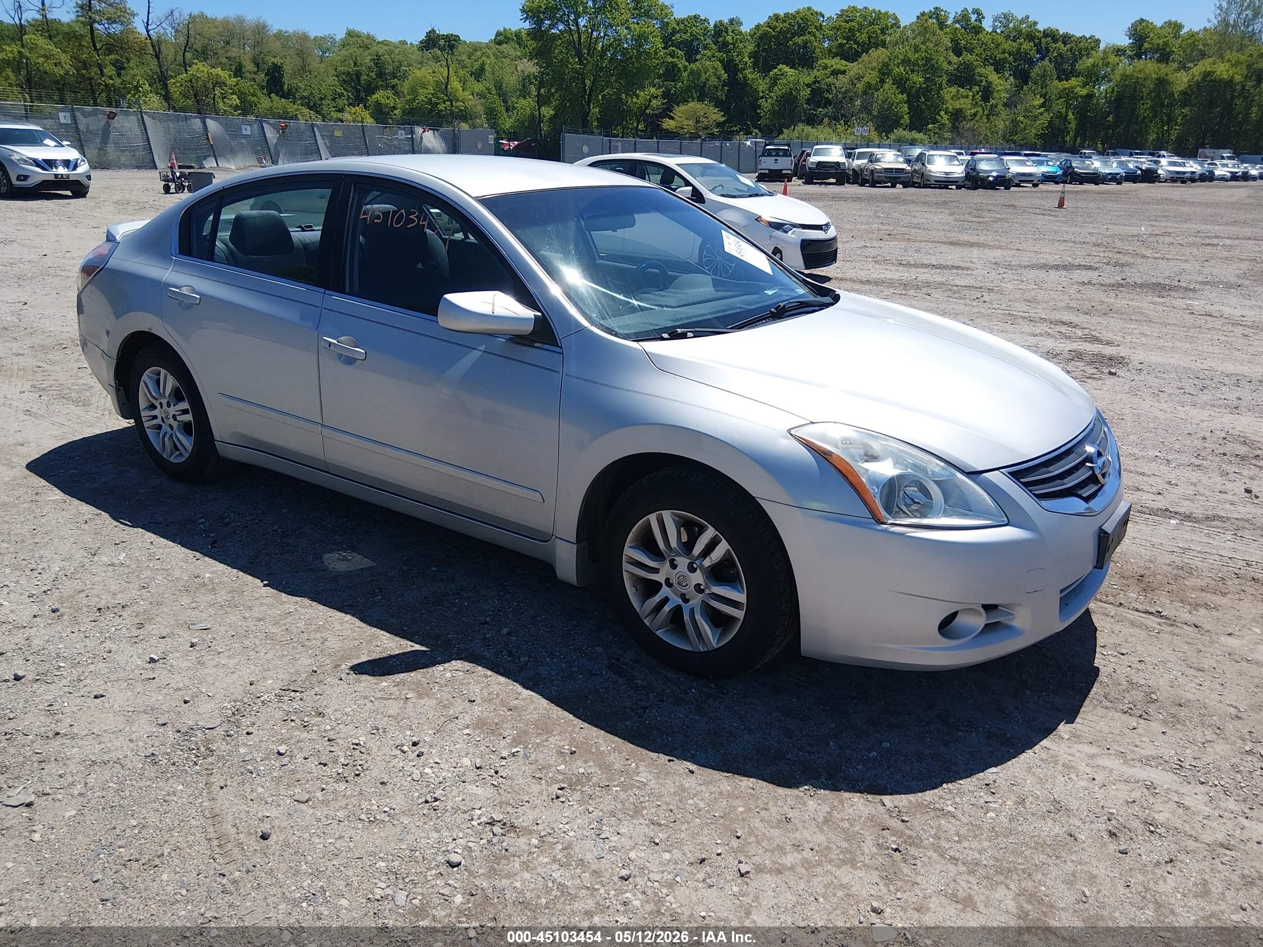 2011 Nissan Altima 2.5 S Серебряный vin: 1N4AL2AP1BN510940