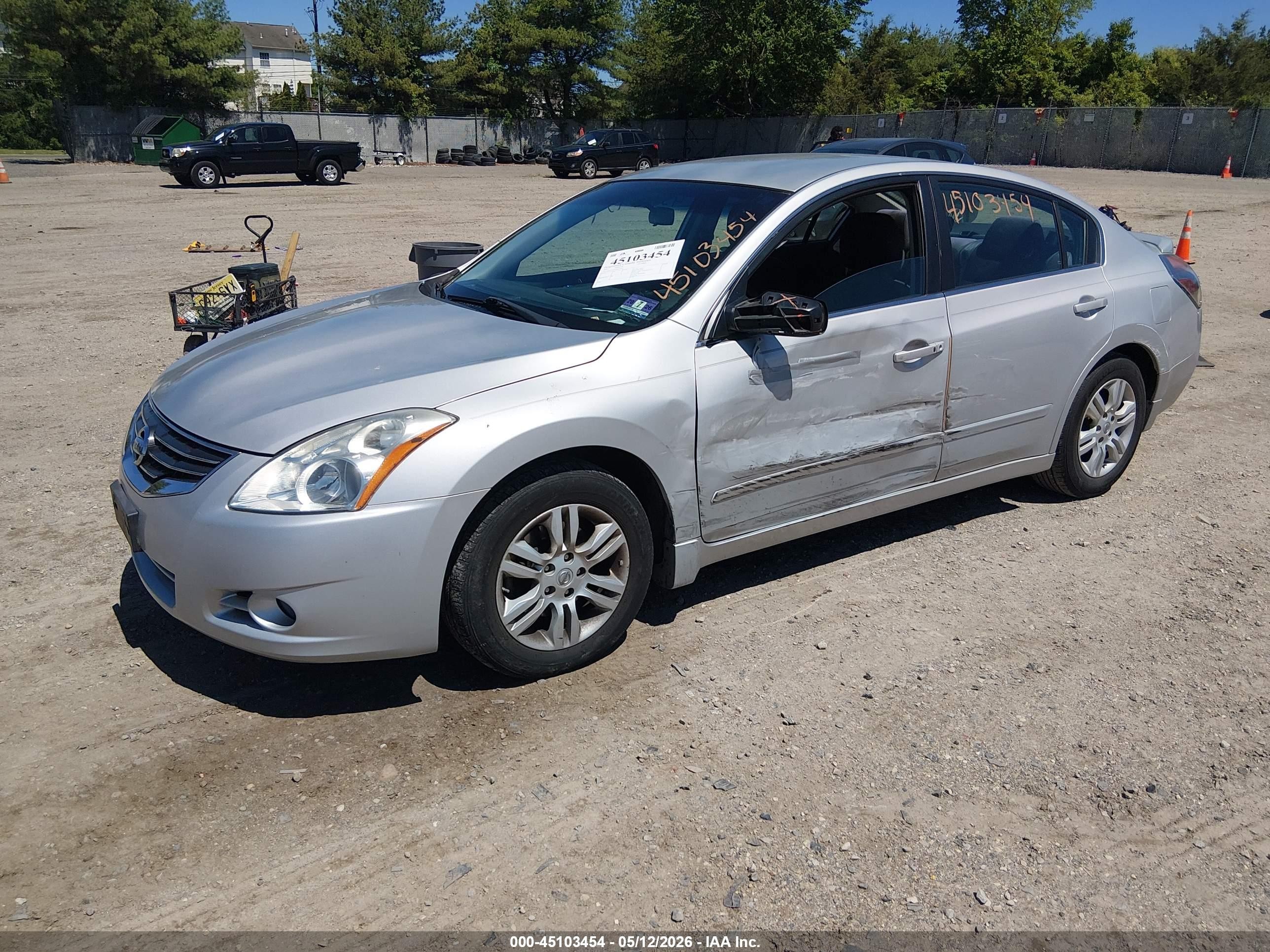 2011 Nissan Altima 2.5 S Серебряный vin: 1N4AL2AP1BN510940