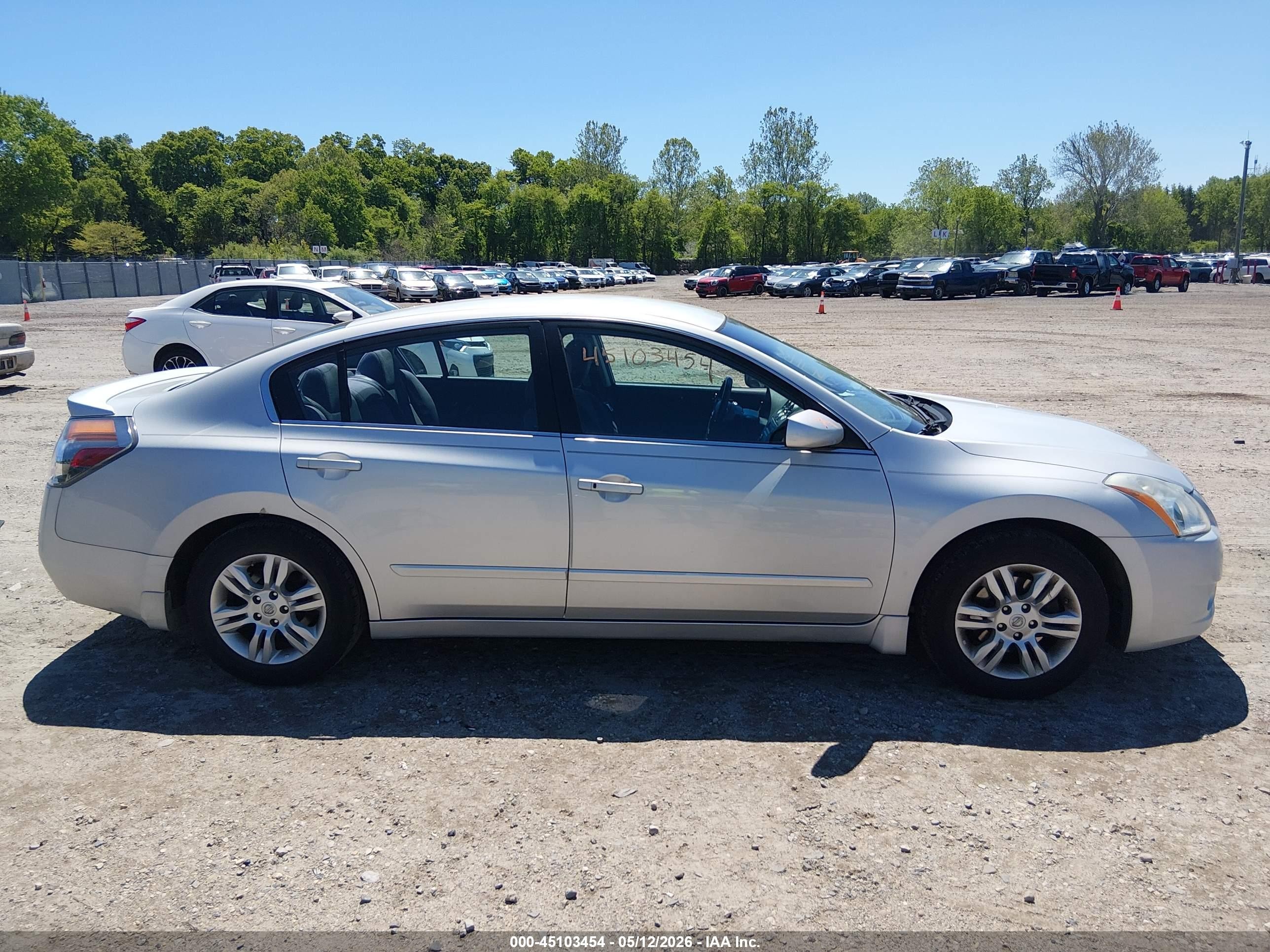 2011 Nissan Altima 2.5 S Серебряный vin: 1N4AL2AP1BN510940