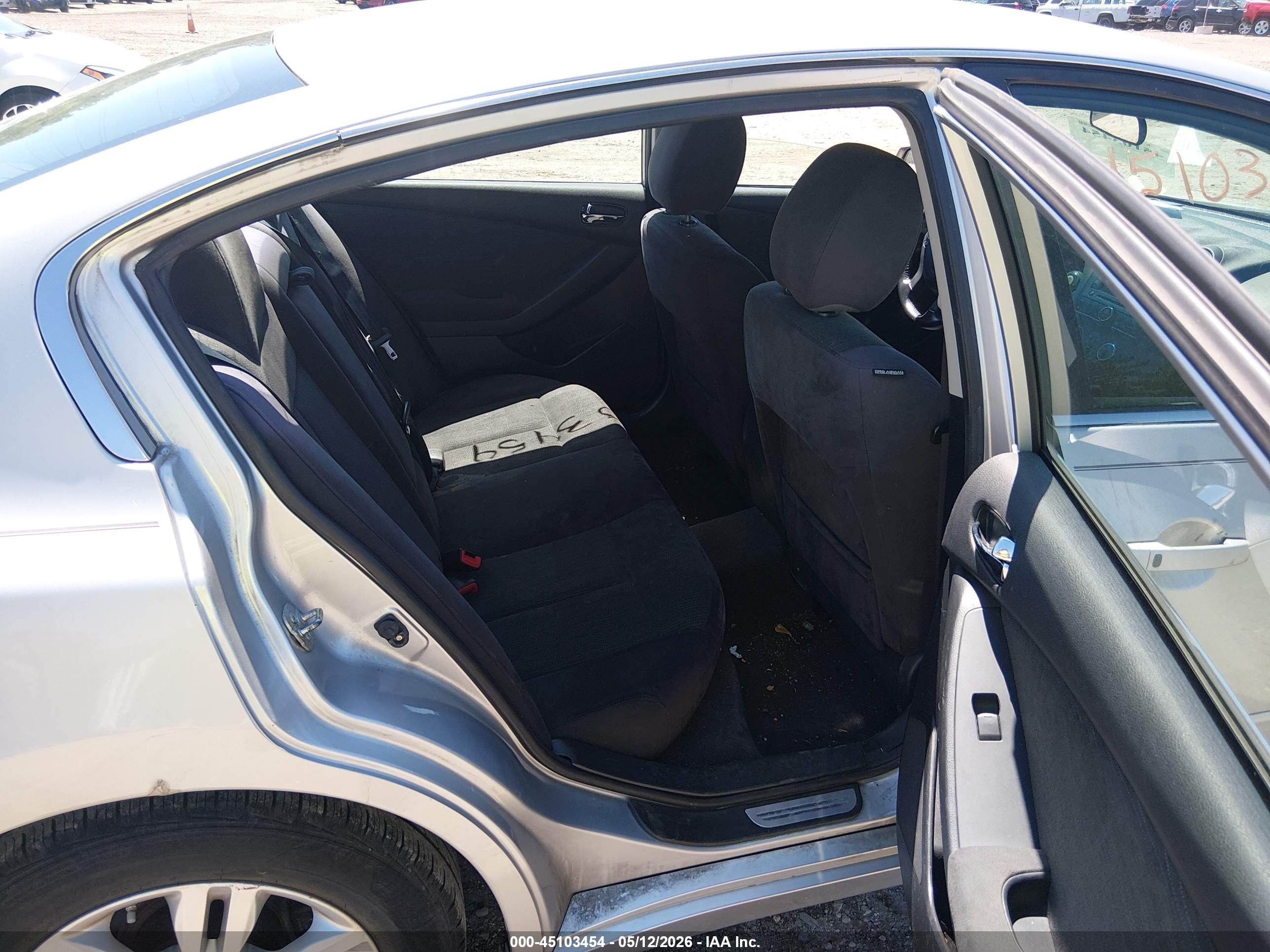 2011 Nissan Altima 2.5 S Серебряный vin: 1N4AL2AP1BN510940