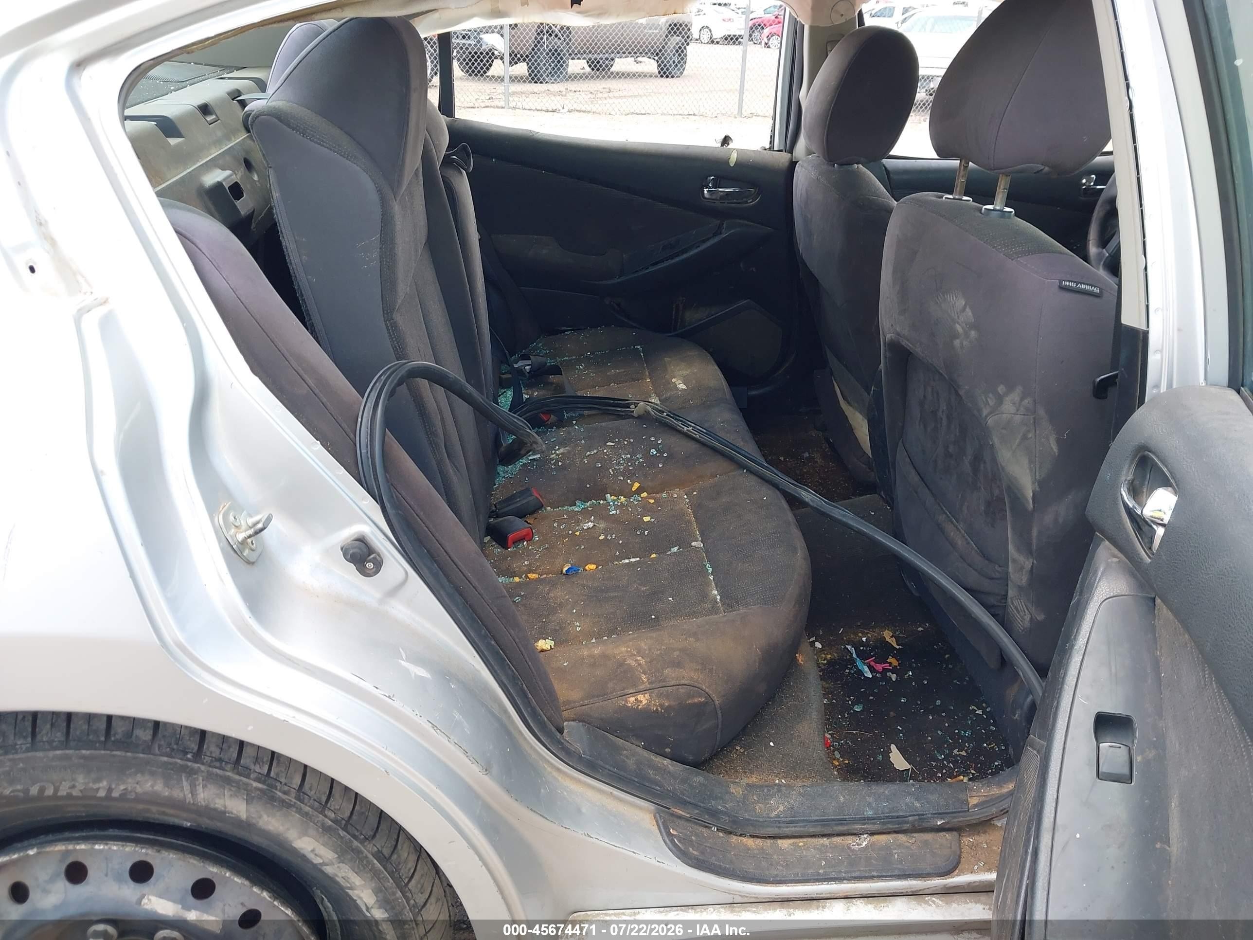 2011 Nissan Altima 2.5 S Silver vin: 1N4AL2AP1BN513613