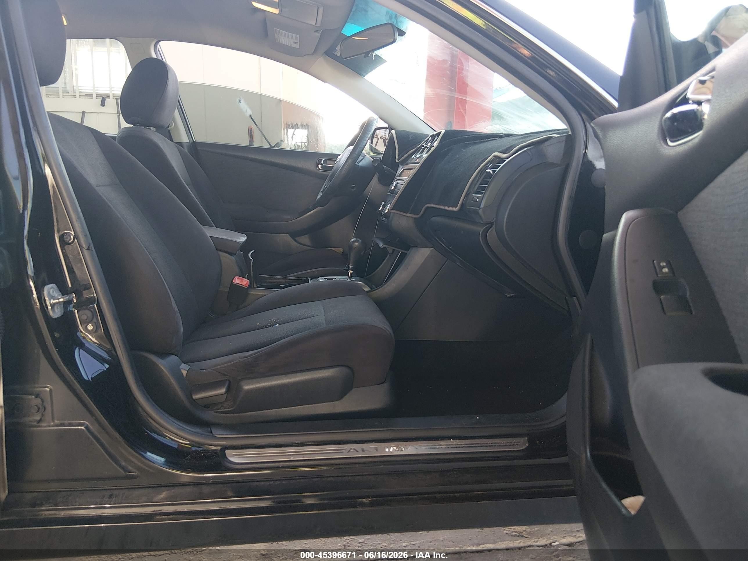2012 Nissan Altima 2.5 S Черный vin: 1N4AL2AP1CC110955