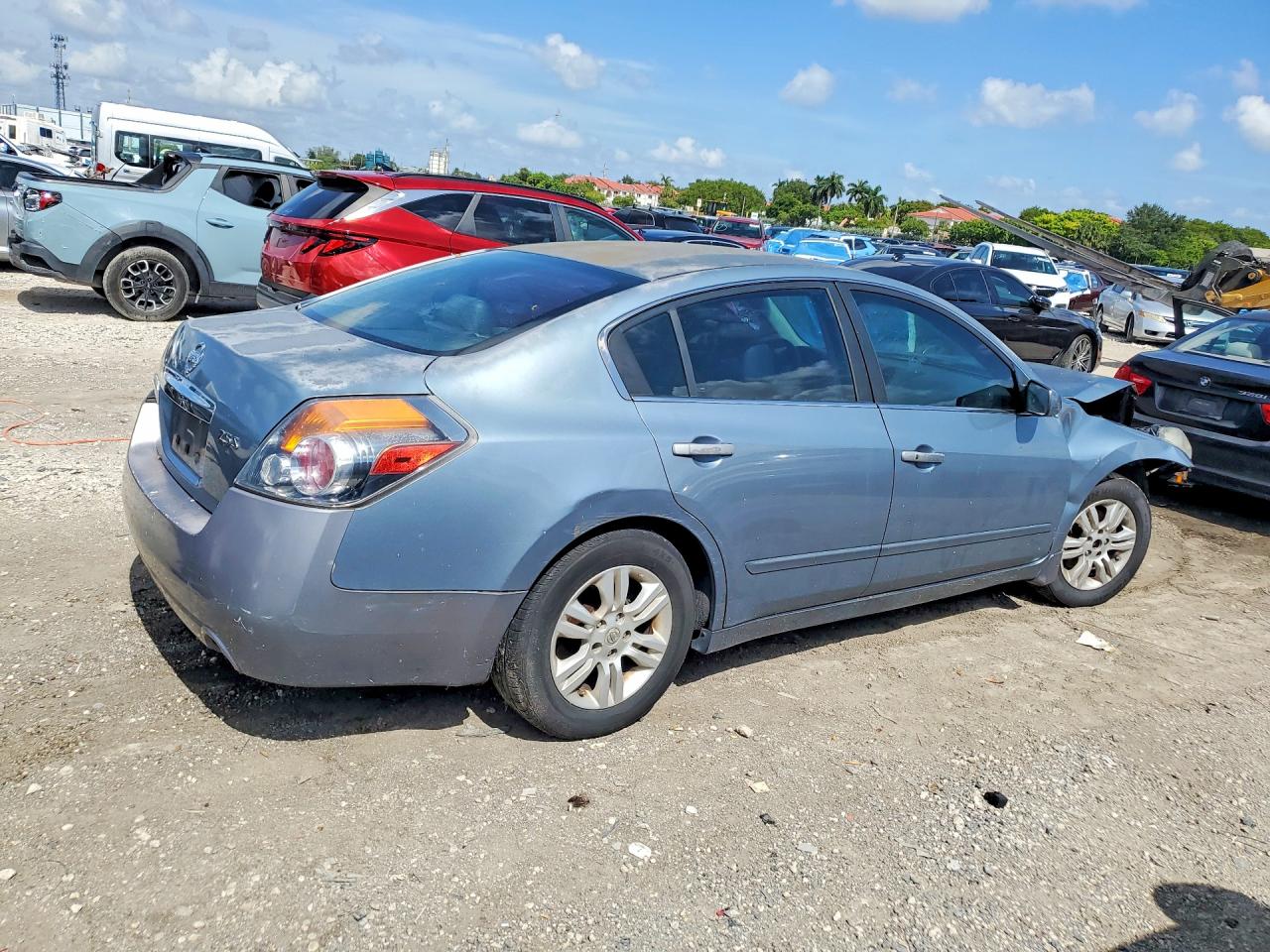 2012 Nissan Altima 2.5 Blue vin: 1N4AL2AP1CC137041
