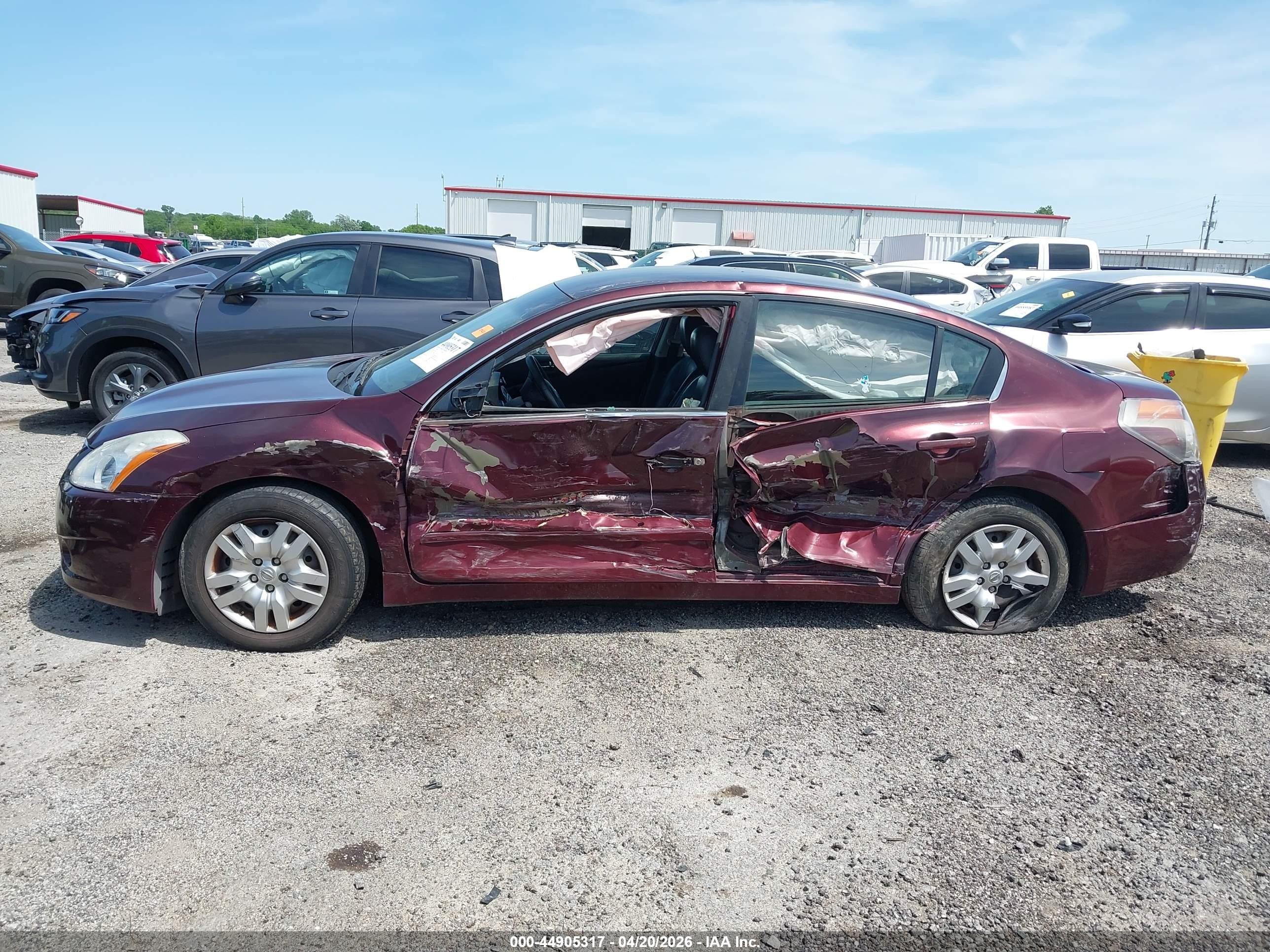 2012 Nissan Altima 2.5 S Maroon vin: 1N4AL2AP1CC207878