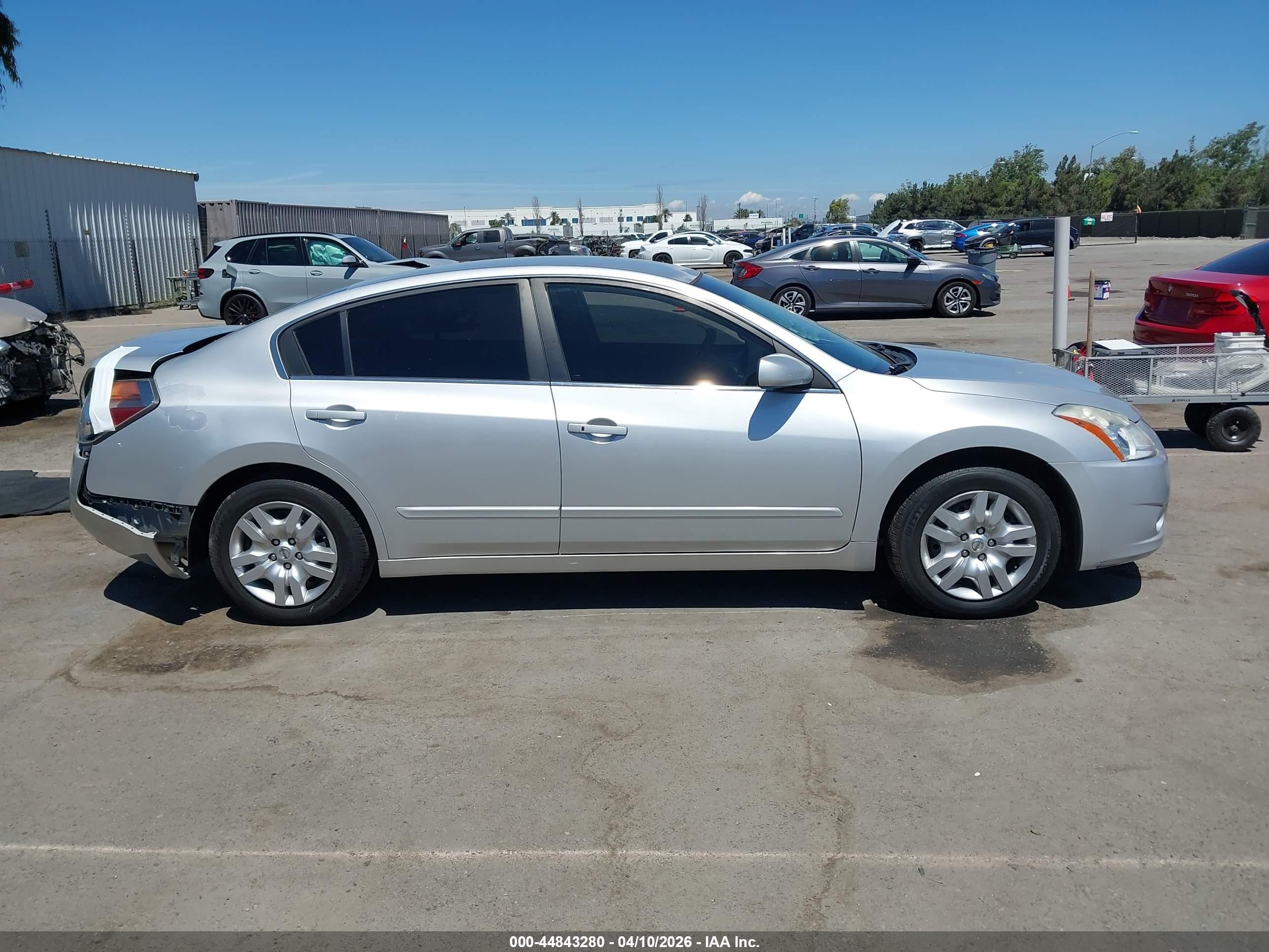 2012 Nissan Altima 2.5 S Silver vin: 1N4AL2AP1CC229959