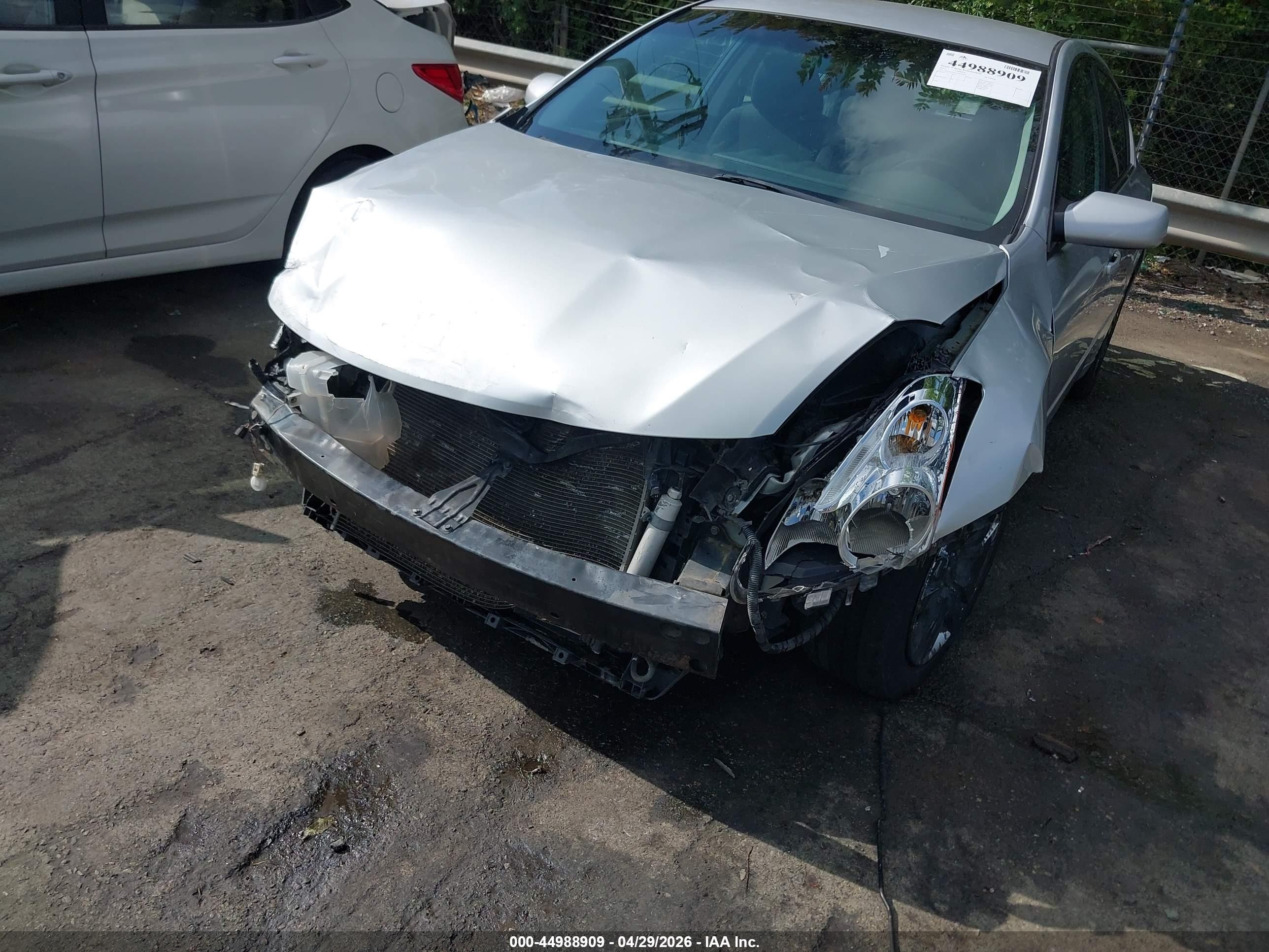 2012 Nissan Altima 2.5 S Серебряный vin: 1N4AL2AP1CC231825