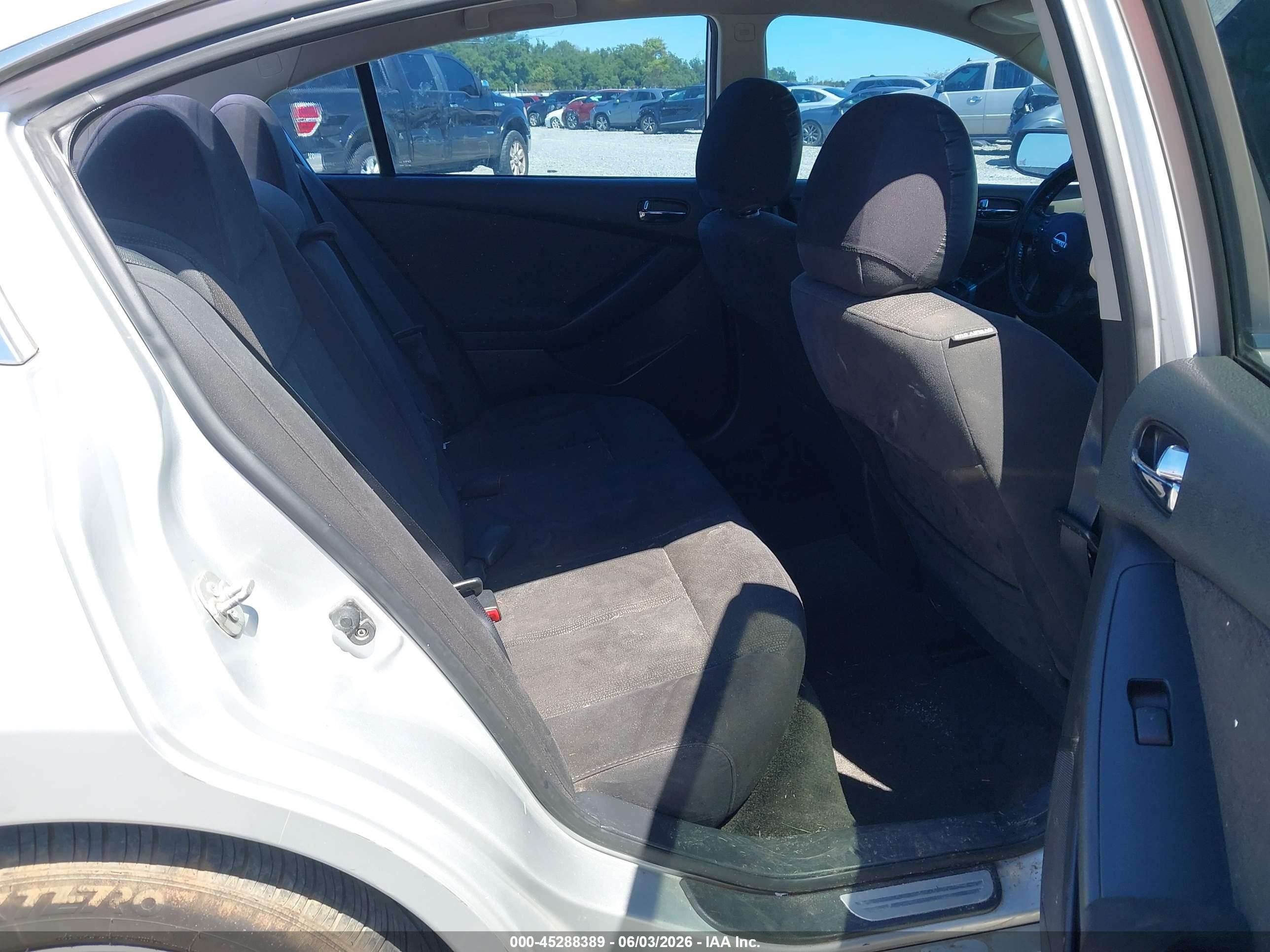 2012 Nissan Altima 2.5 S Silver vin: 1N4AL2AP1CN525309
