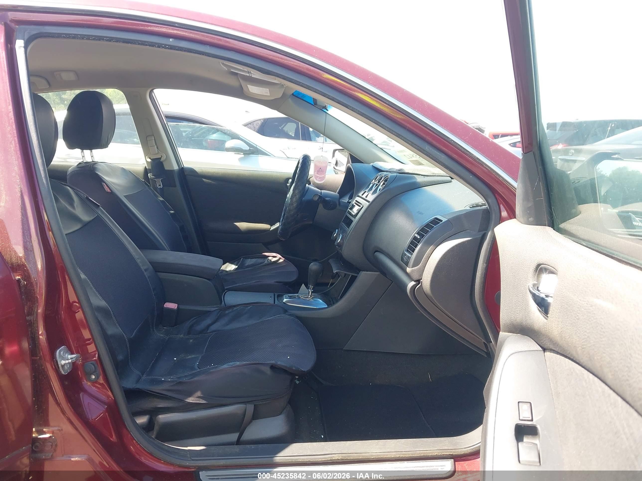 2012 Nissan Altima 2.5 S Burgundy vin: 1N4AL2AP1CN575580