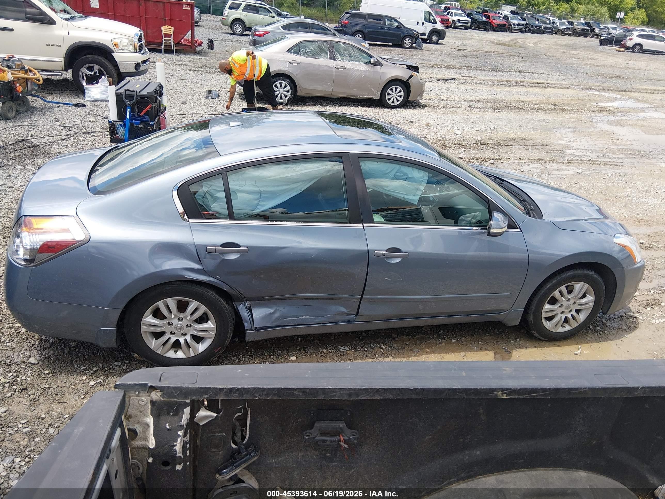 2010 Nissan Altima 2.5 S Blue vin: 1N4AL2AP2AC174726