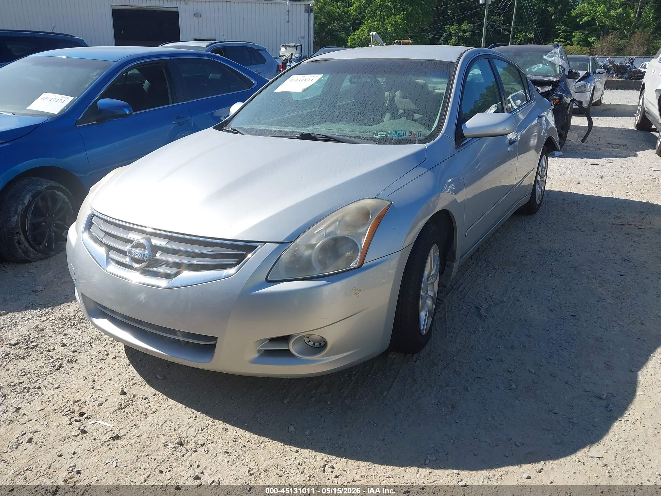 2010 Nissan Altima 2.5 Серебряный vin: 1N4AL2AP2AC188254