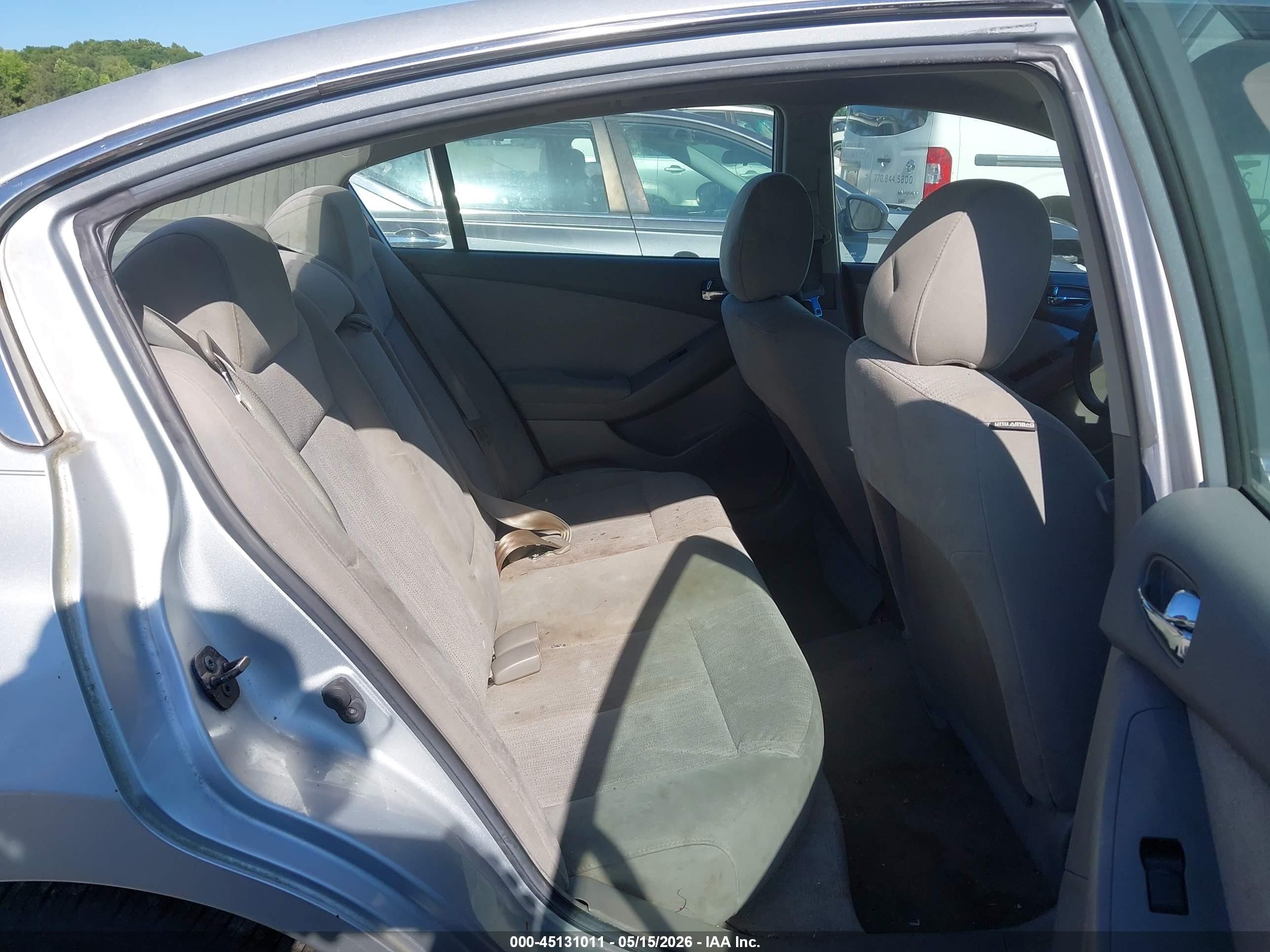 2010 Nissan Altima 2.5 Серебряный vin: 1N4AL2AP2AC188254