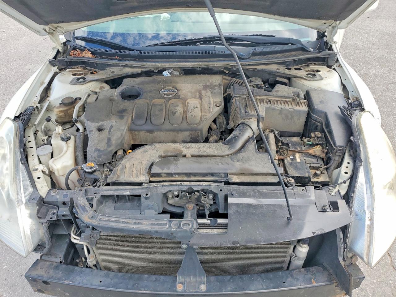 2010 Nissan Altima 2.5 White vin: 1N4AL2AP2AN400364