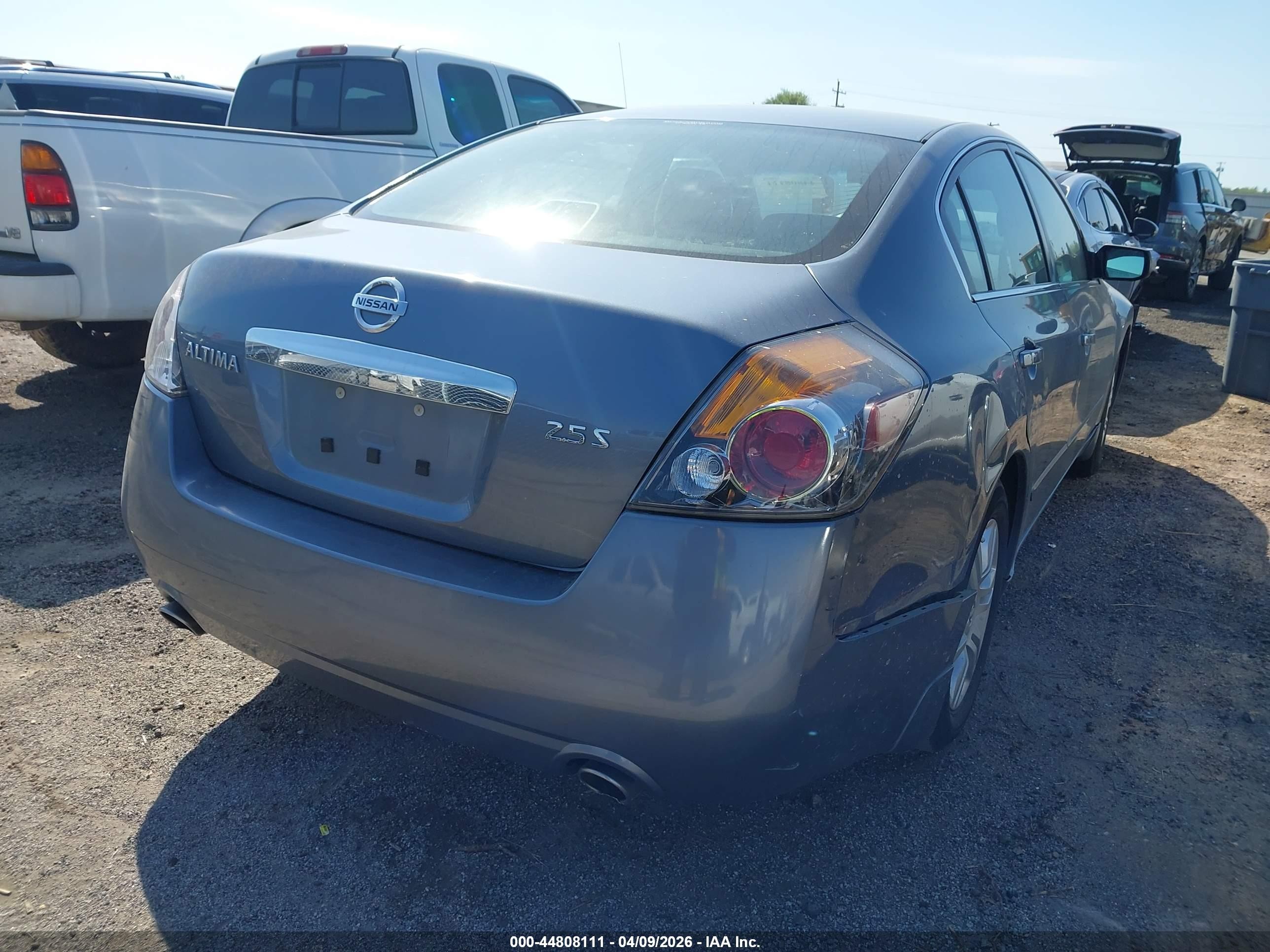 2010 Nissan Altima 2.5 S Серебряный vin: 1N4AL2AP2AN450780