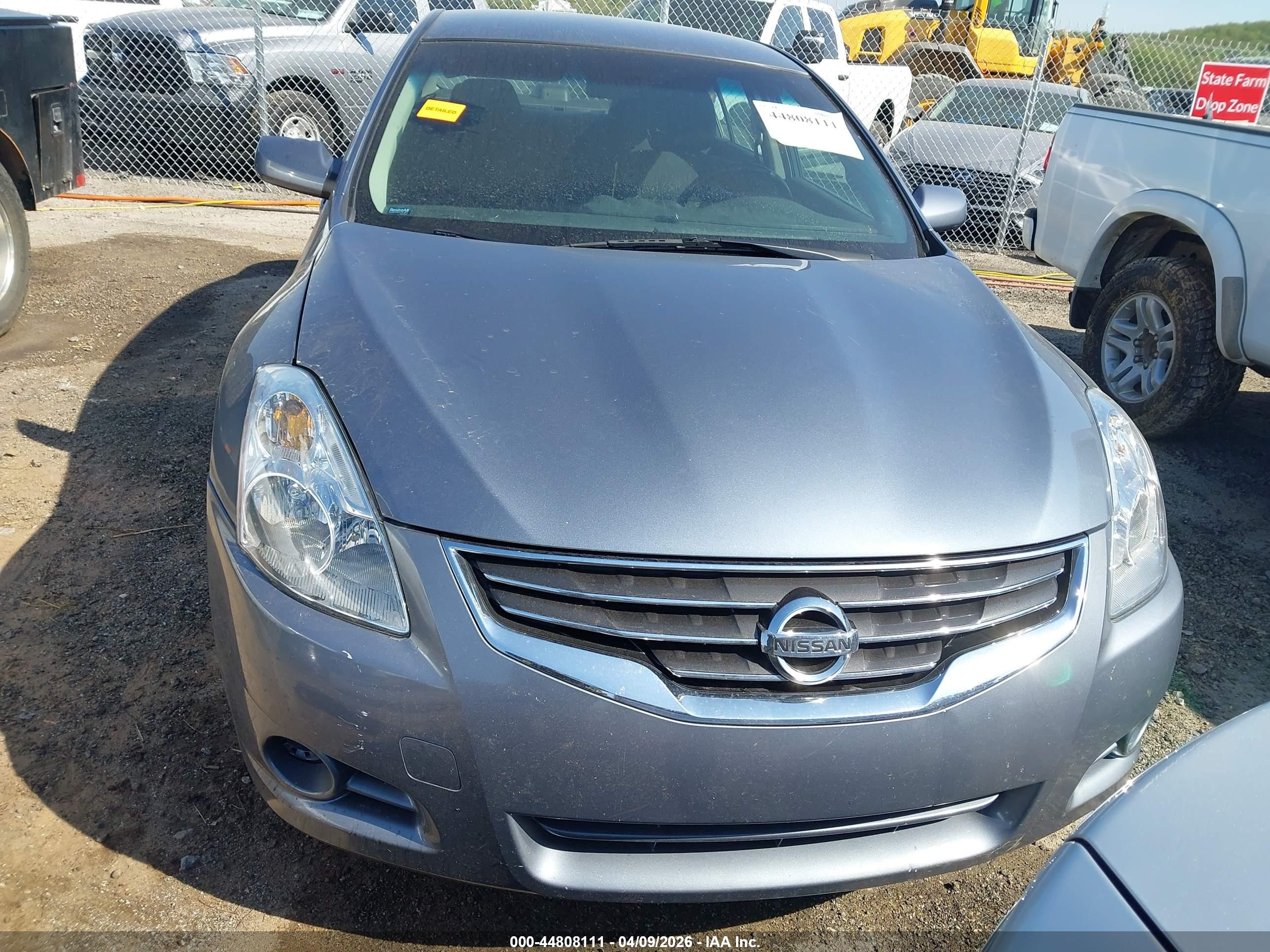 2010 Nissan Altima 2.5 S Серебряный vin: 1N4AL2AP2AN450780