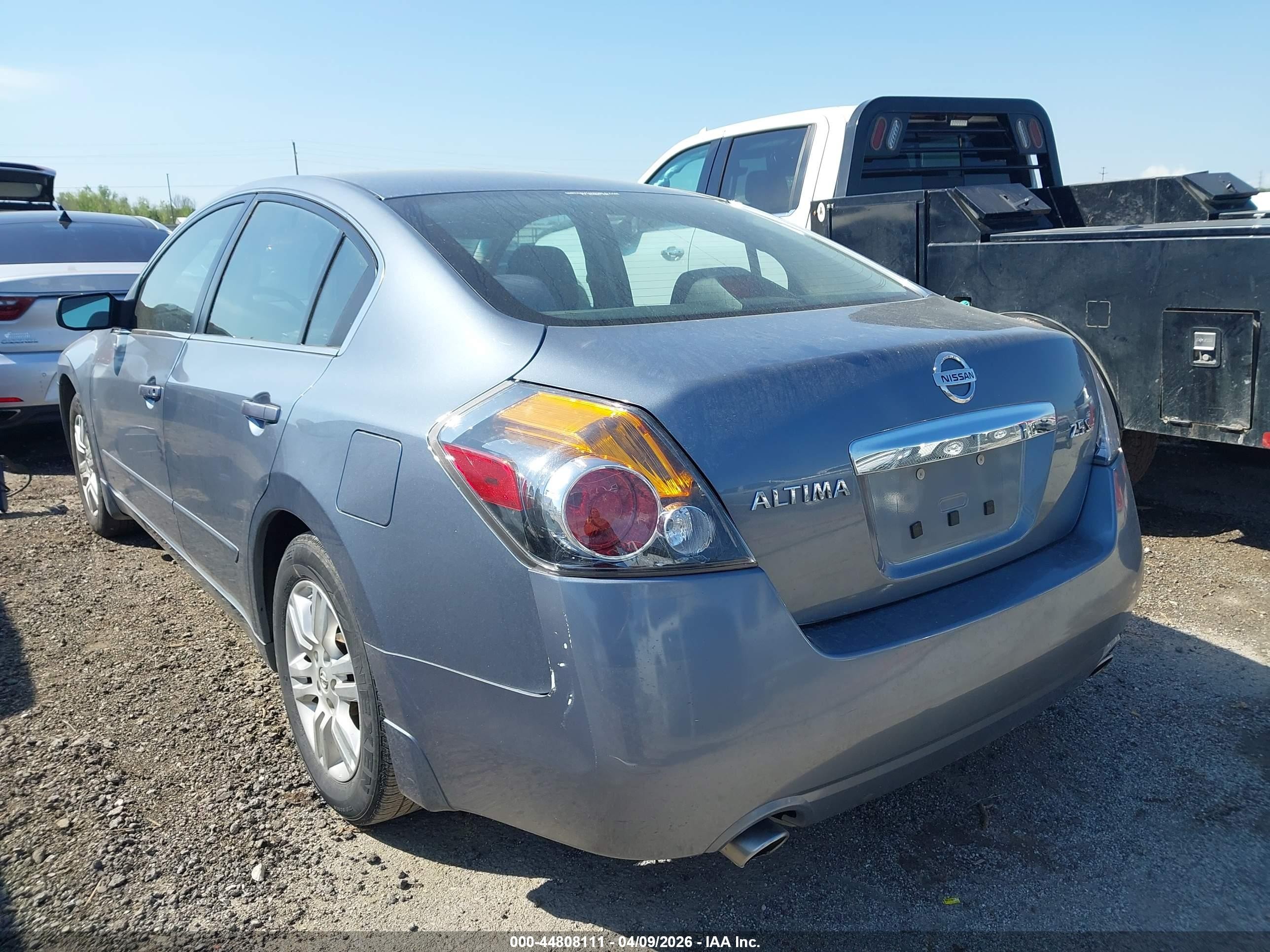 2010 Nissan Altima 2.5 S Серебряный vin: 1N4AL2AP2AN450780